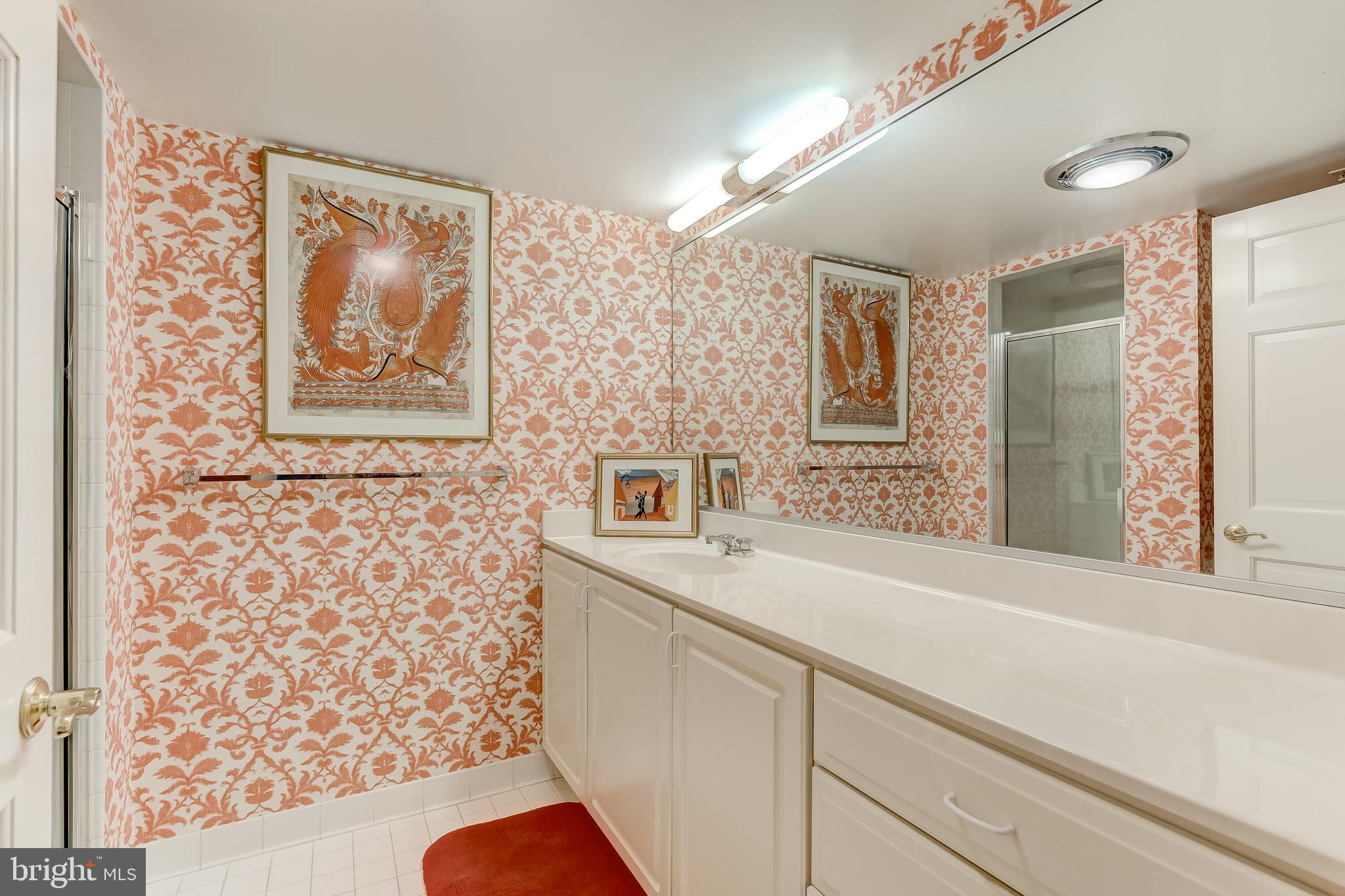 LUTHERVILLE - Residential