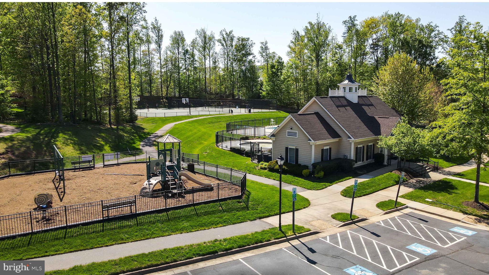 DOMINION VALLEY COUNTRY CLUB - Residential