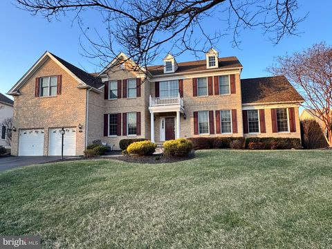 Photo of 15722 Ryder Court, HAYMARKET, VA 20169 (MLS # VAPW2112154)