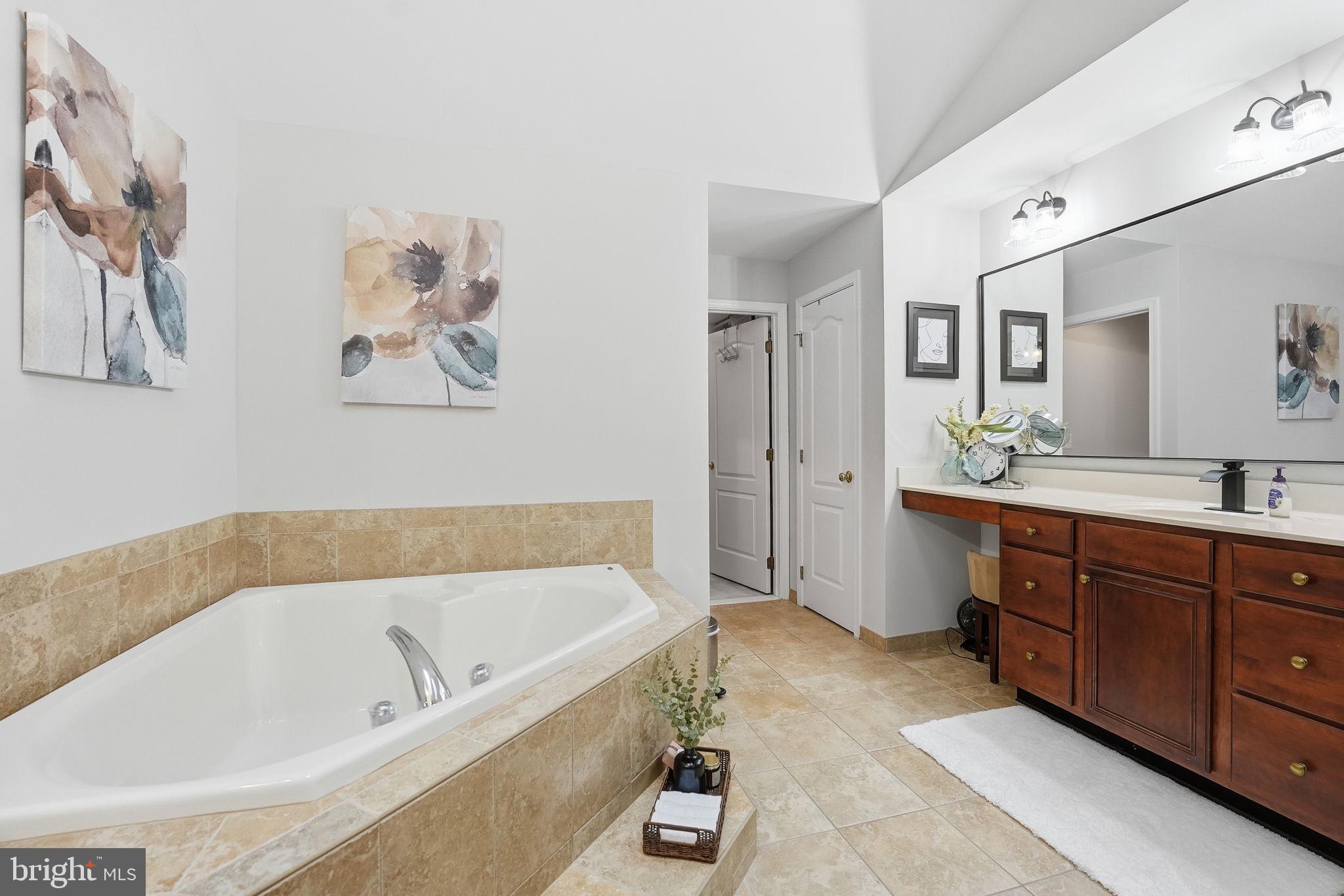 DOMINION VALLEY COUNTRY CLUB - Residential