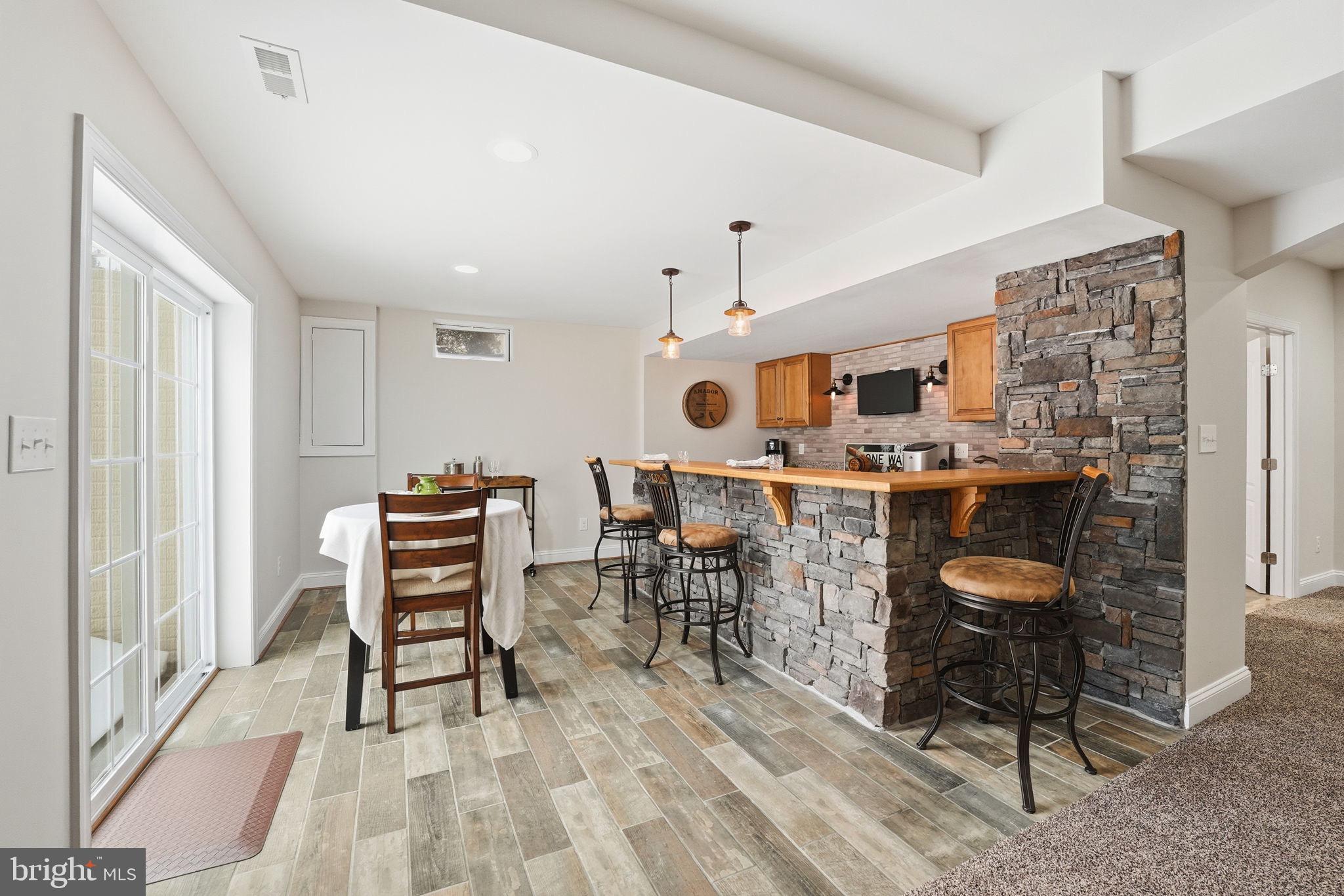 DOMINION VALLEY COUNTRY CLUB - Residential