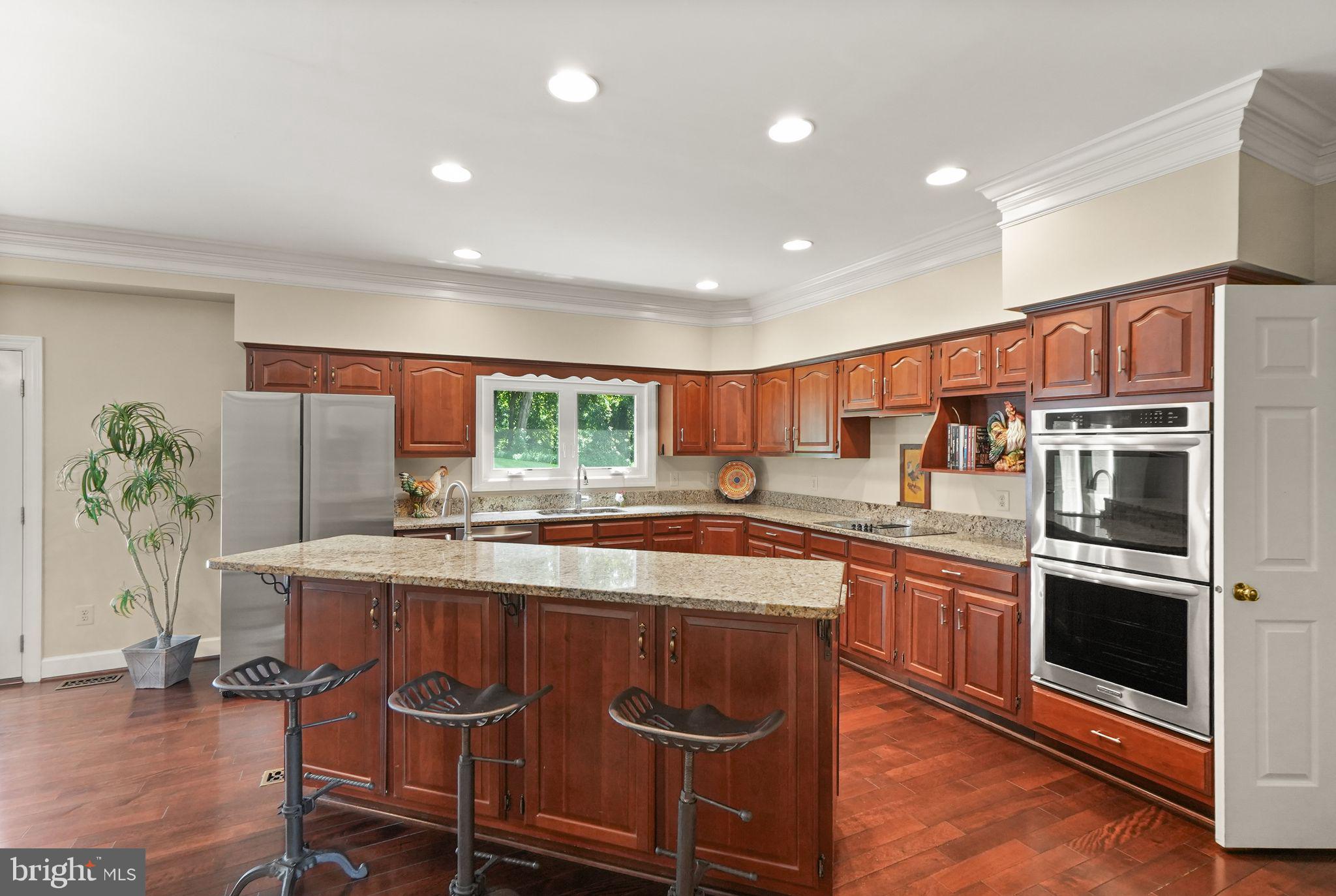 POPES HEAD ESTATES - Residential