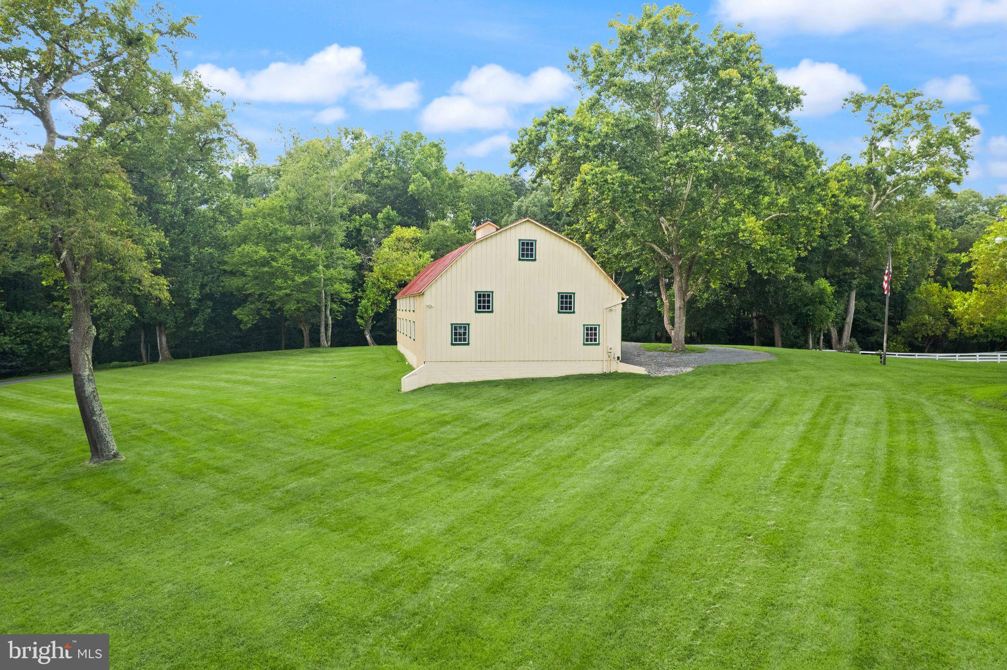 POPES HEAD ESTATES - Residential