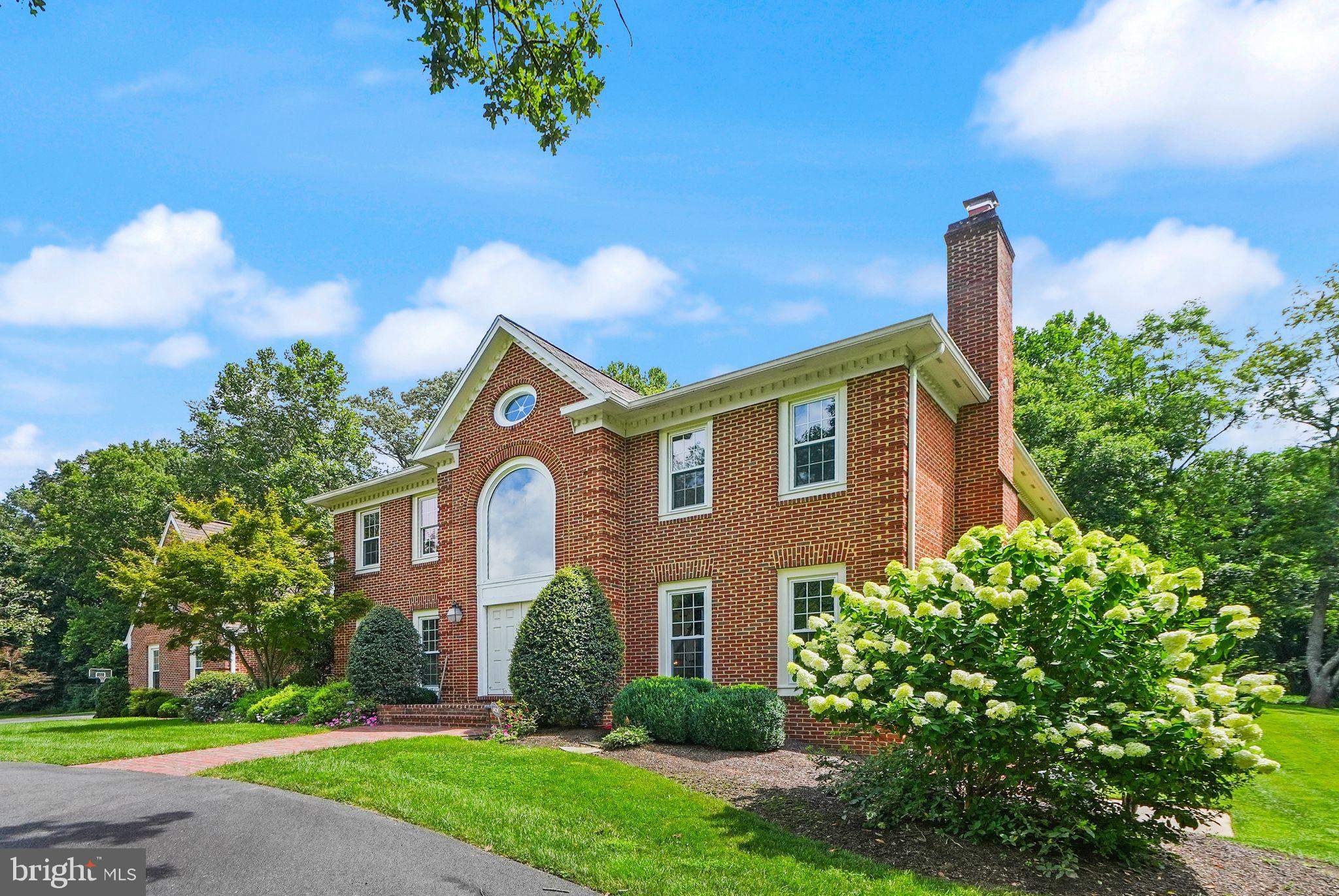 POPES HEAD ESTATES - Residential