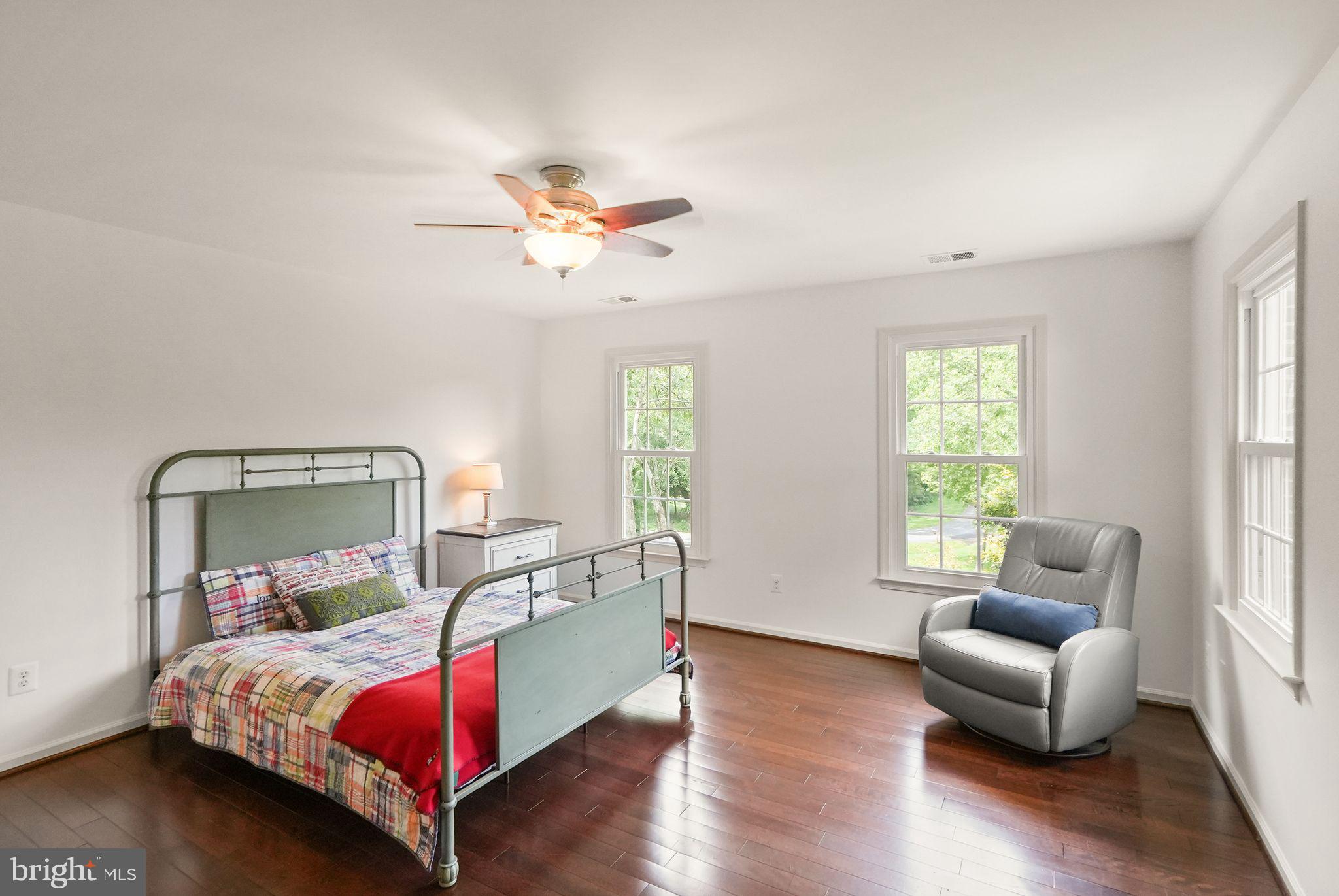 POPES HEAD ESTATES - Residential