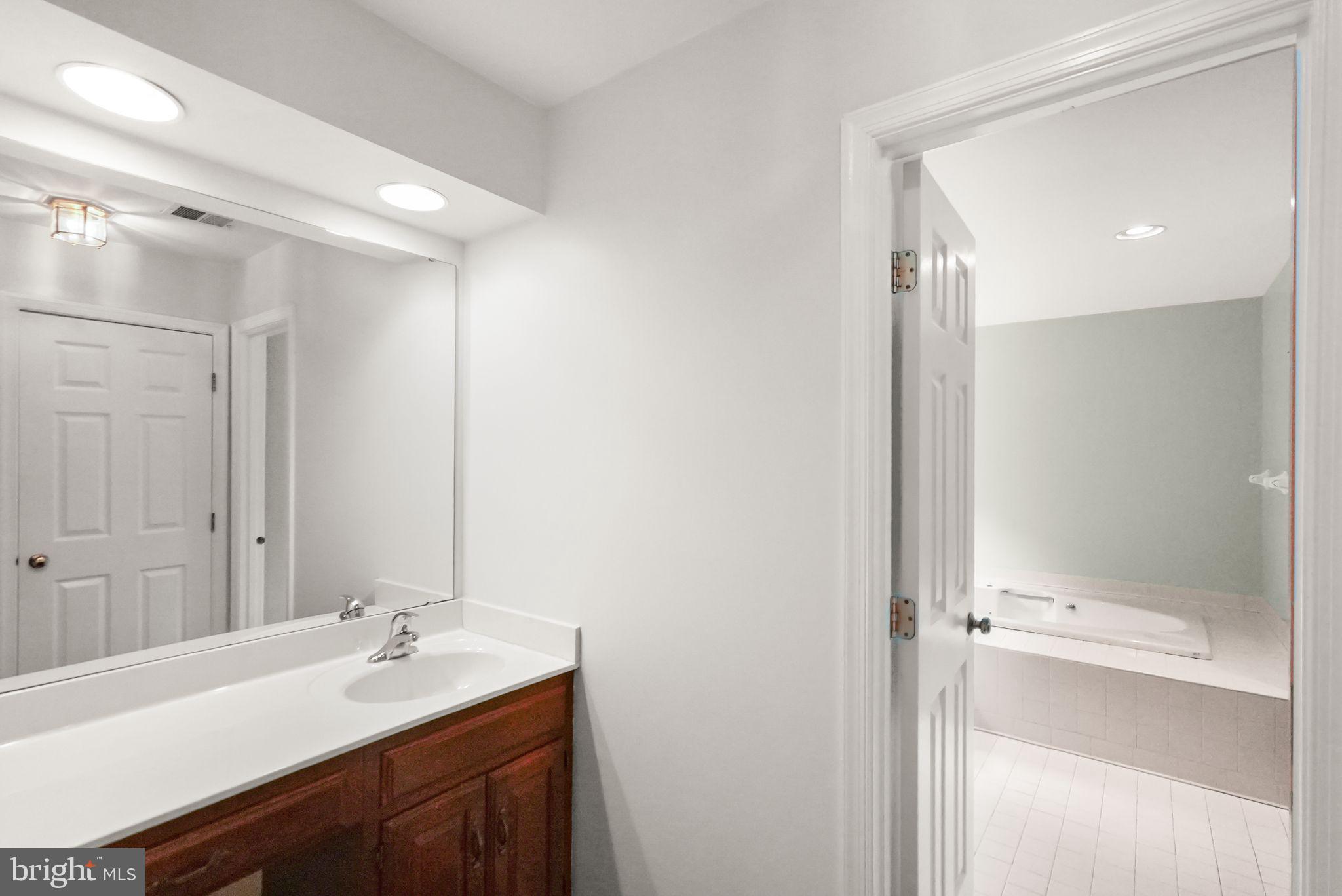 POPES HEAD ESTATES - Residential