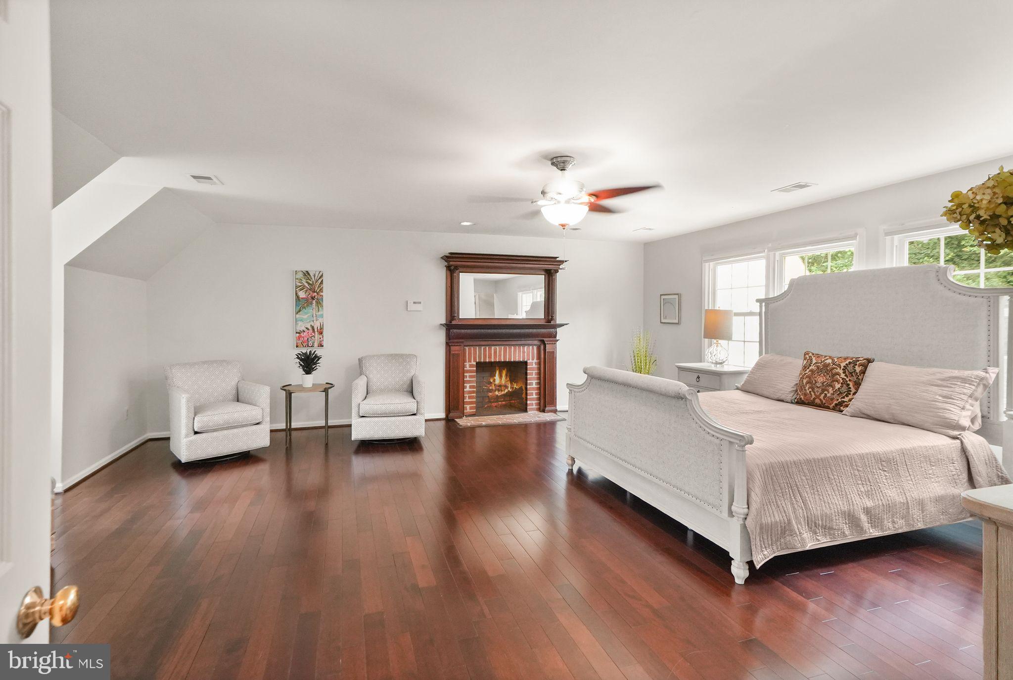 POPES HEAD ESTATES - Residential