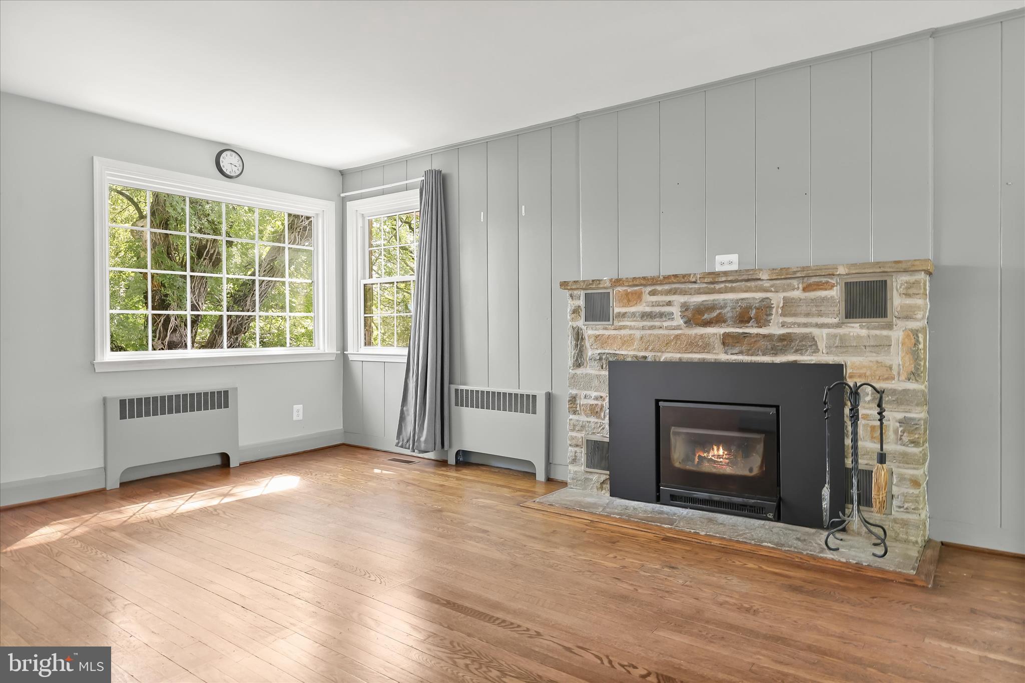 WINDSOR MILL - Residential