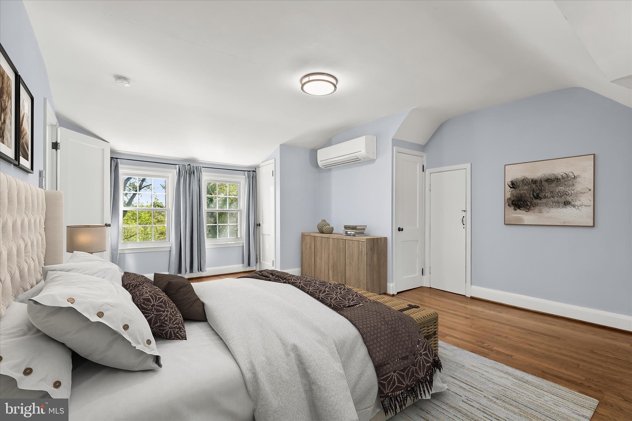 WINDSOR MILL - Residential