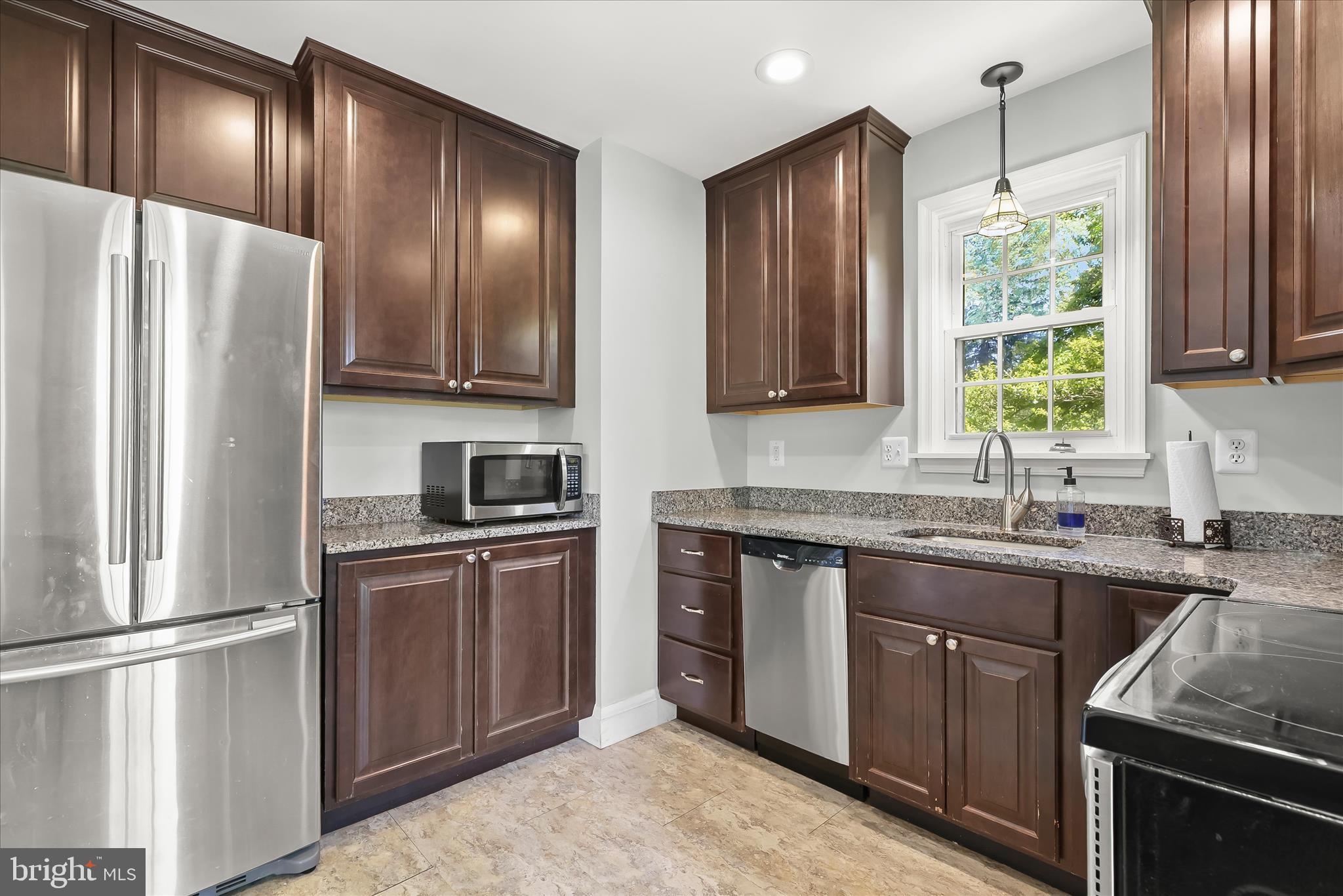 WINDSOR MILL - Residential