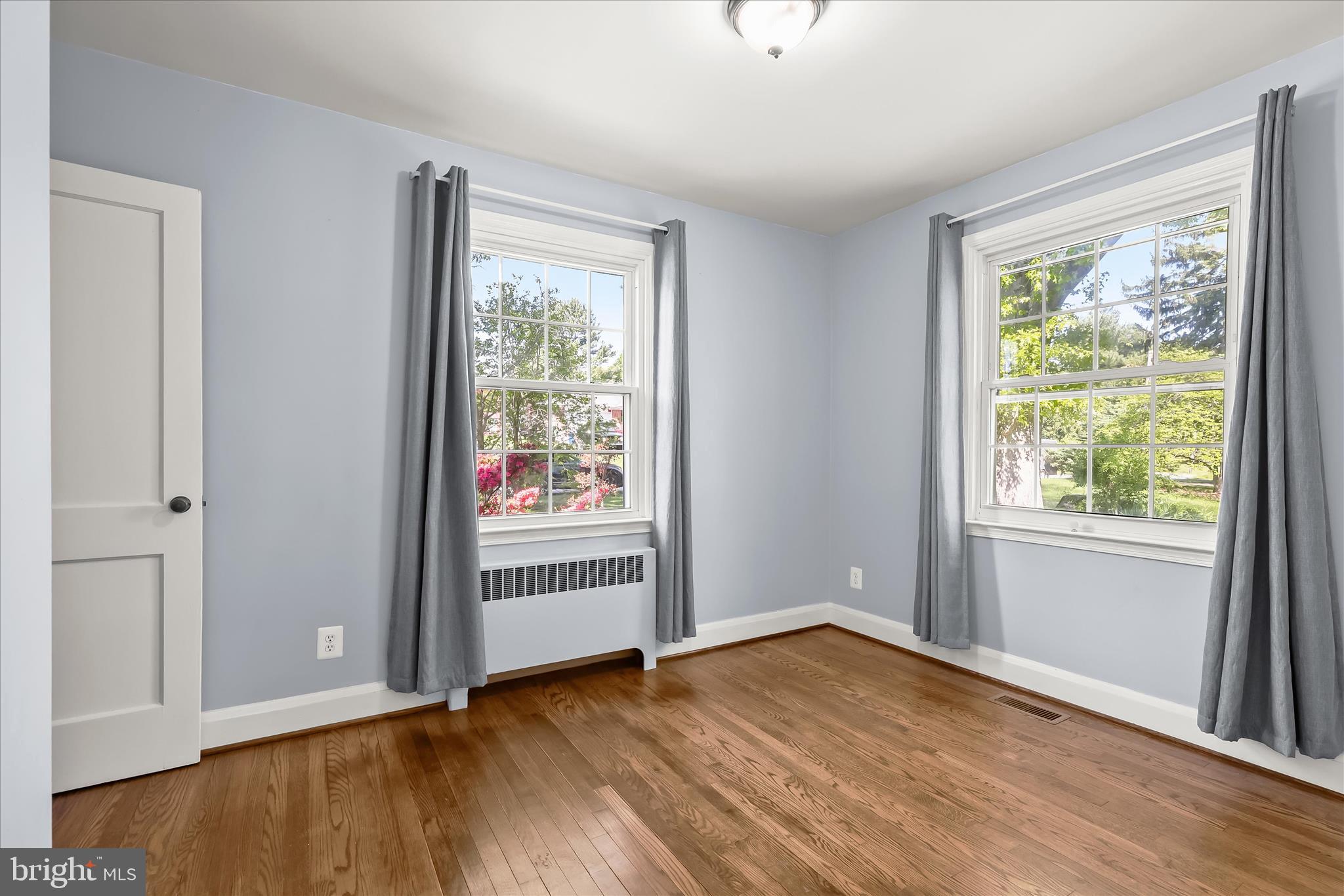 WINDSOR MILL - Residential