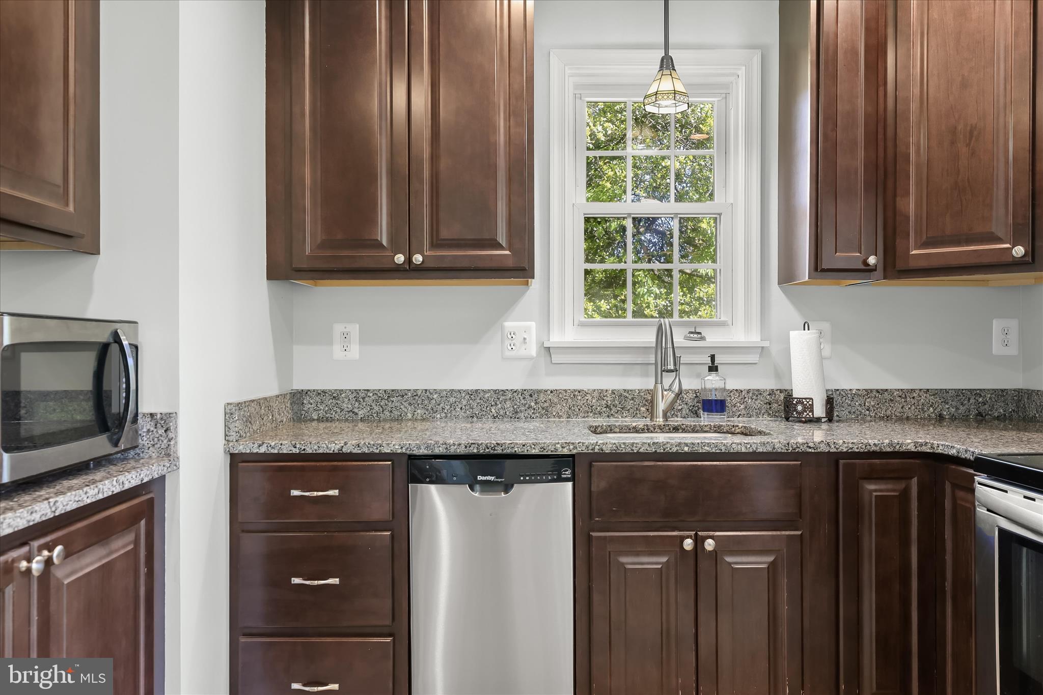 WINDSOR MILL - Residential