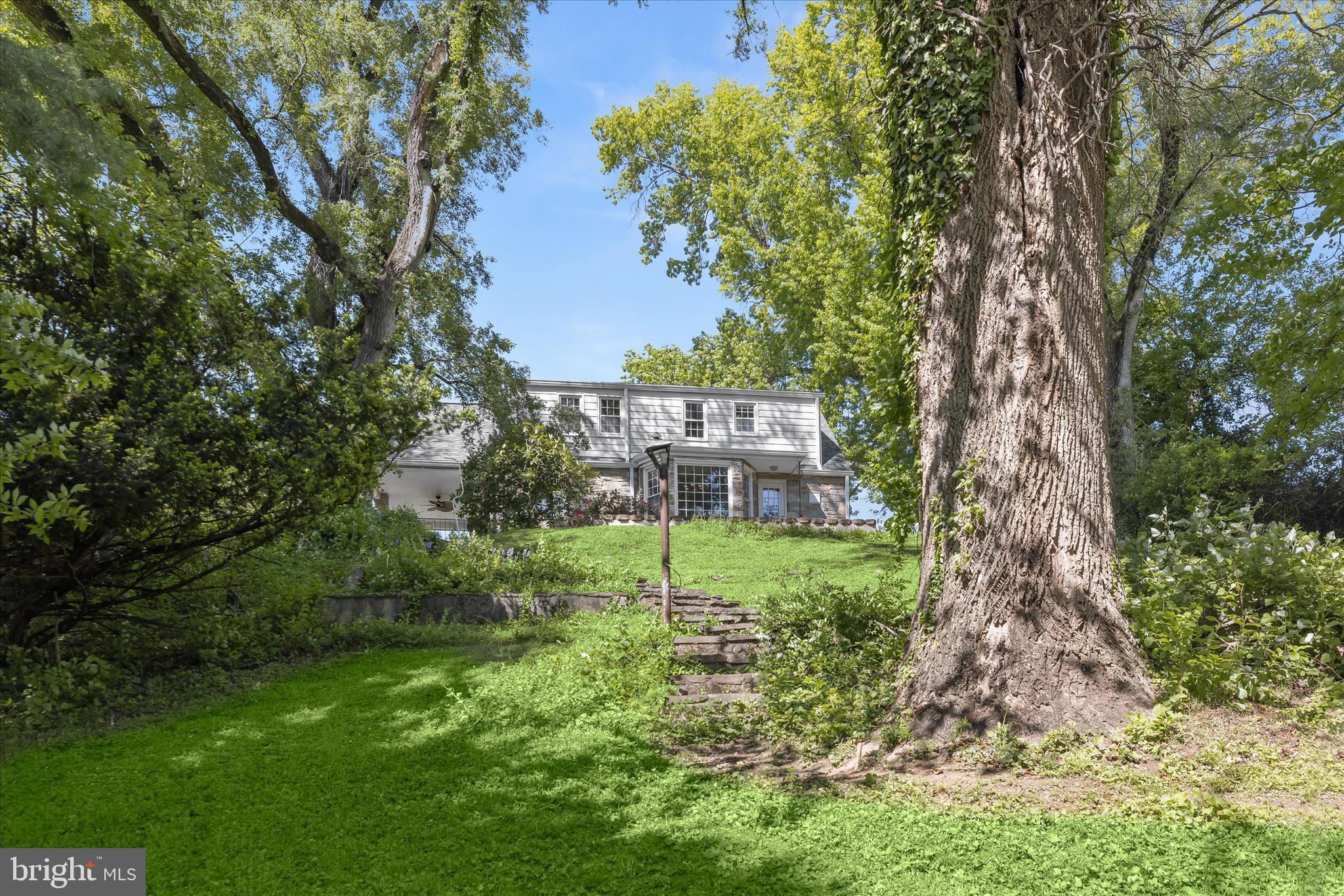 WINDSOR MILL - Residential