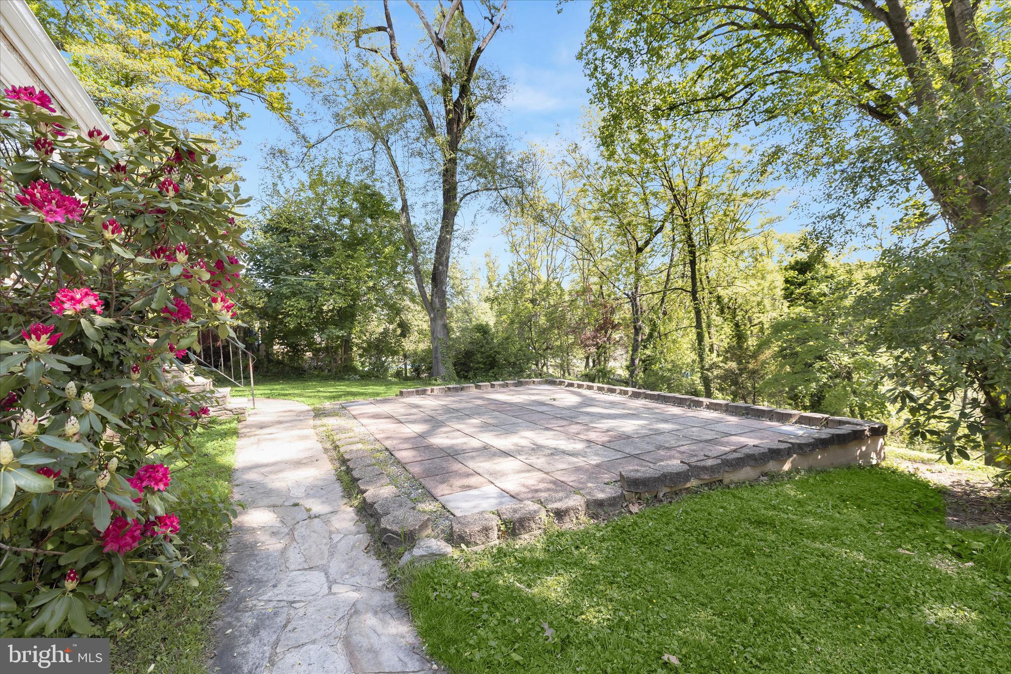 WINDSOR MILL - Residential