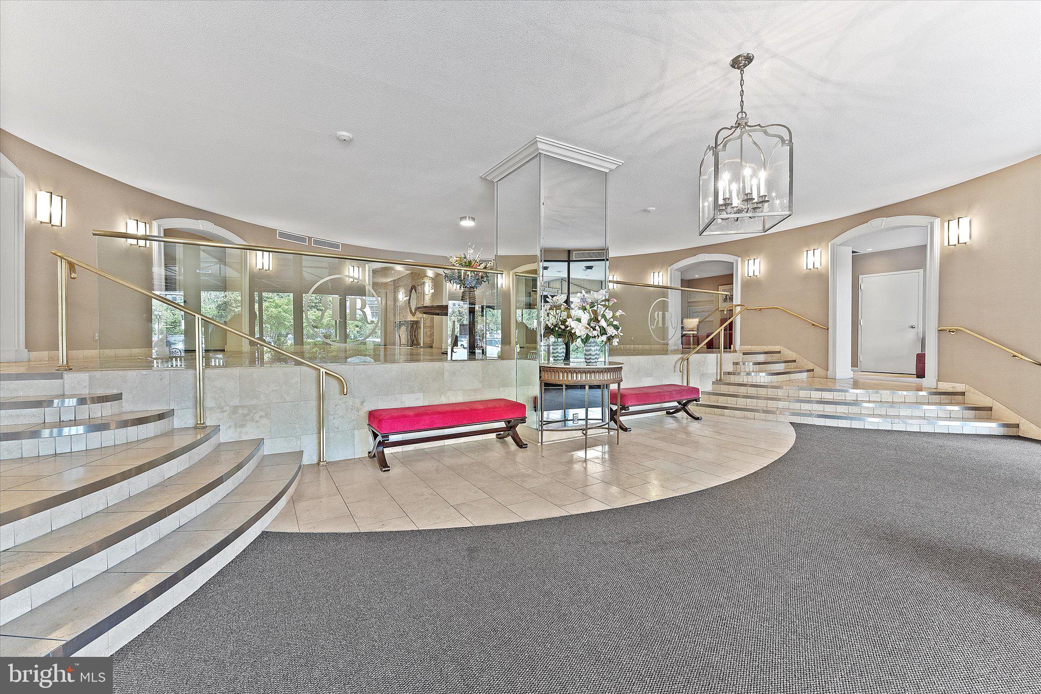 ROTONDA - Residential