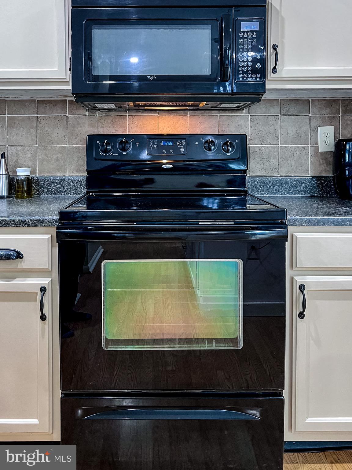 ROBIN MEADOWS - Residential