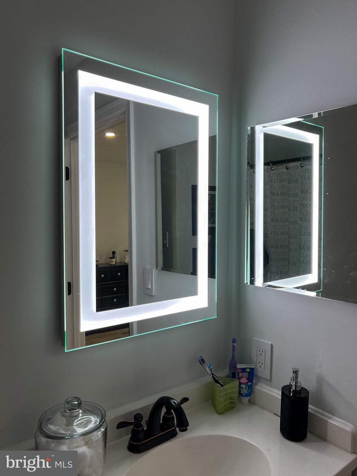 ROBIN MEADOWS - Residential