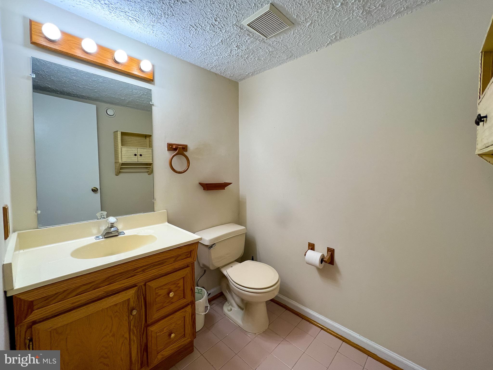 ROBIN MEADOWS - Residential