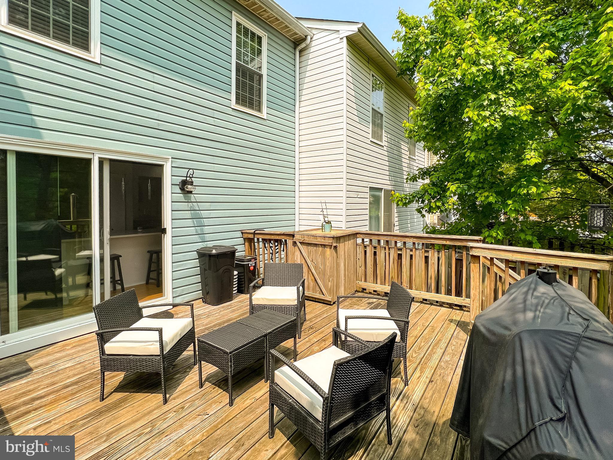 ROBIN MEADOWS - Residential