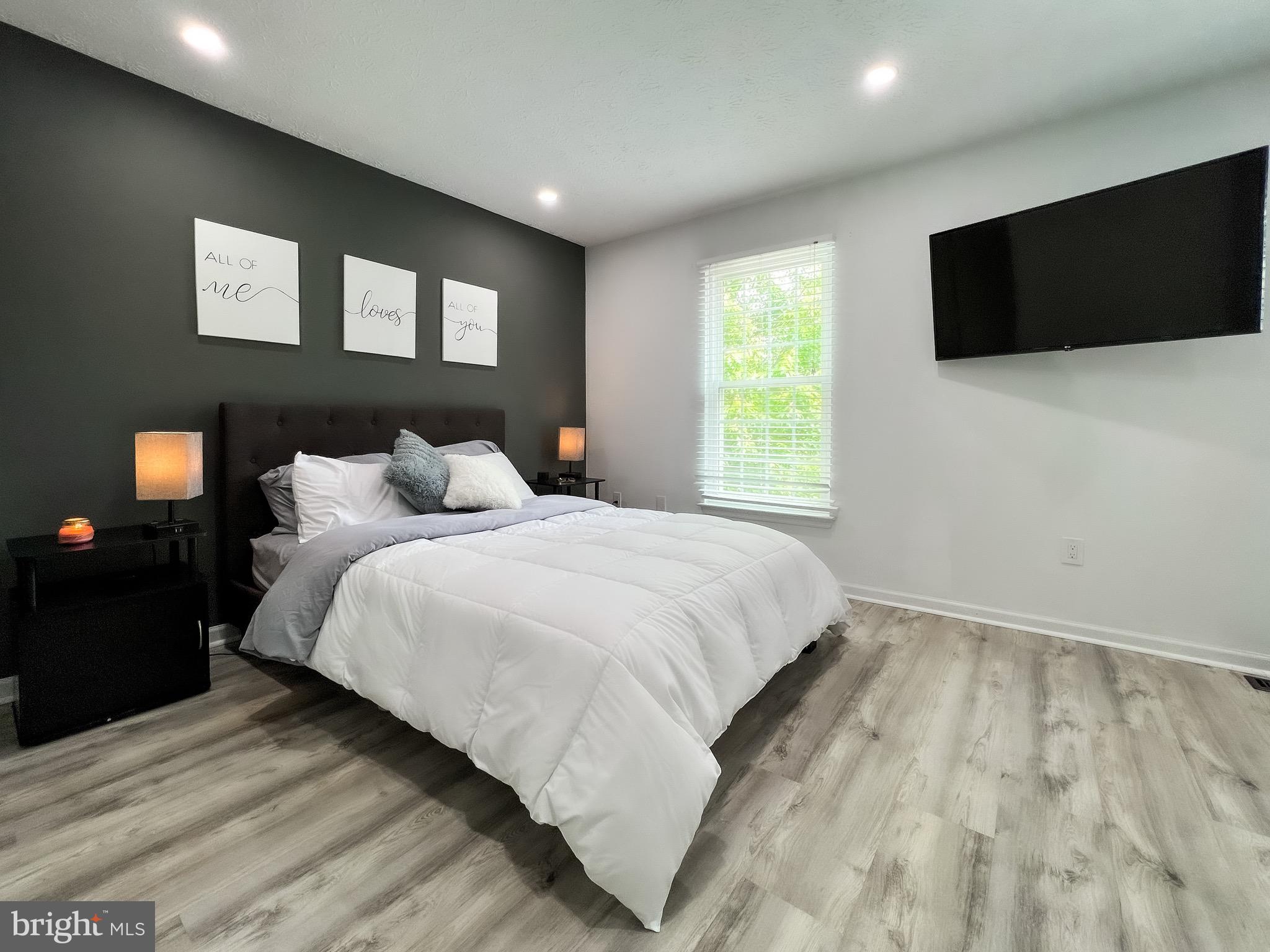 ROBIN MEADOWS - Residential