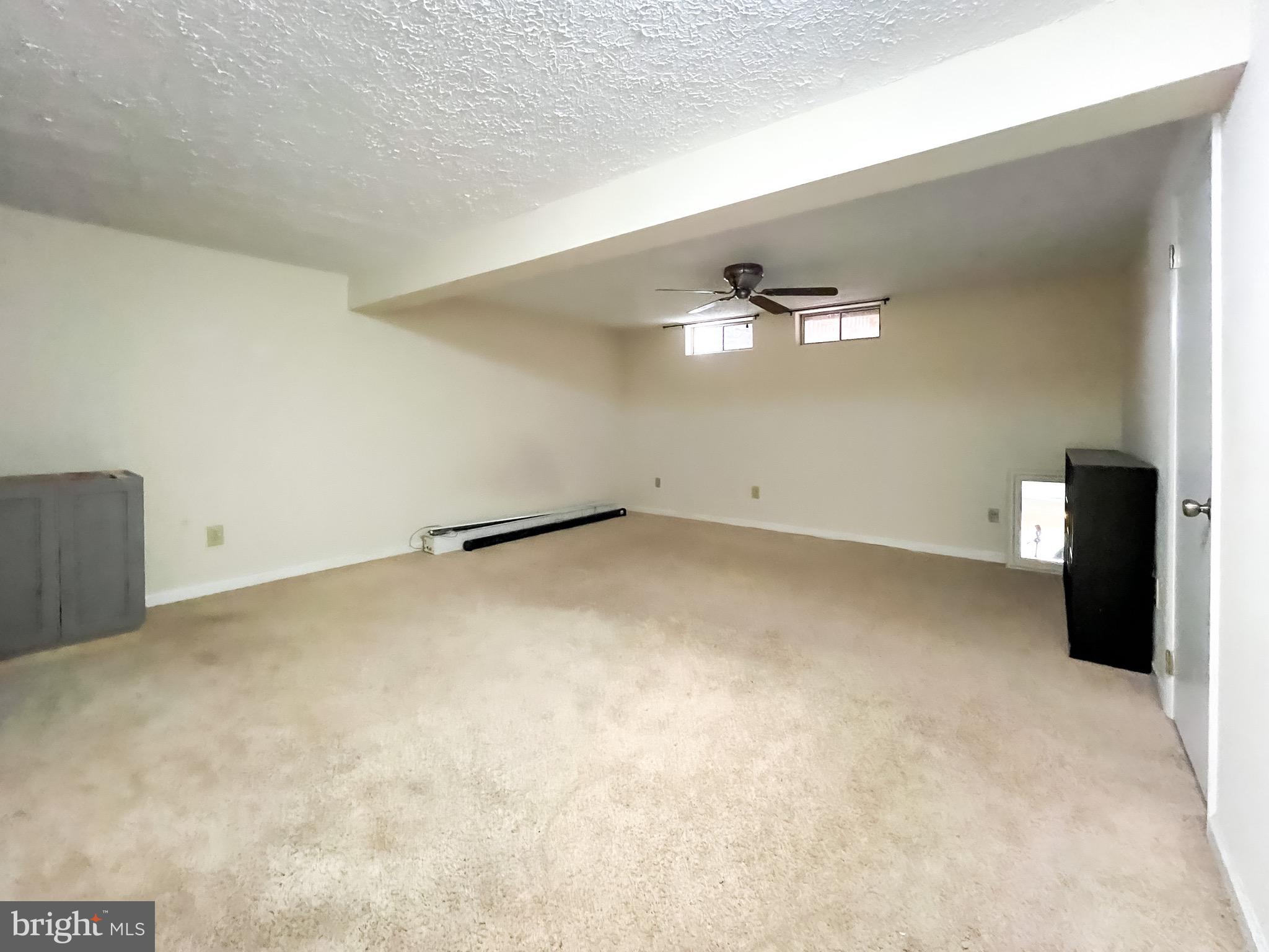 ROBIN MEADOWS - Residential