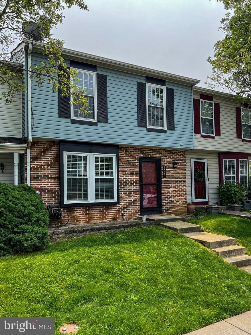 Welcome to this well maintained 3 Bedroom townhouse.  Some of the features include: eat-in kitchen  recessed lighting, tile backsplash, lots of cabinet & counter space, newer HVAC,  fresh paint this year, 2023!. Out the back is a nice size fenced yard and a storage shed. Just move in and enjoy! Convenient to shopping,  and major roadways.  Make your appointment today.