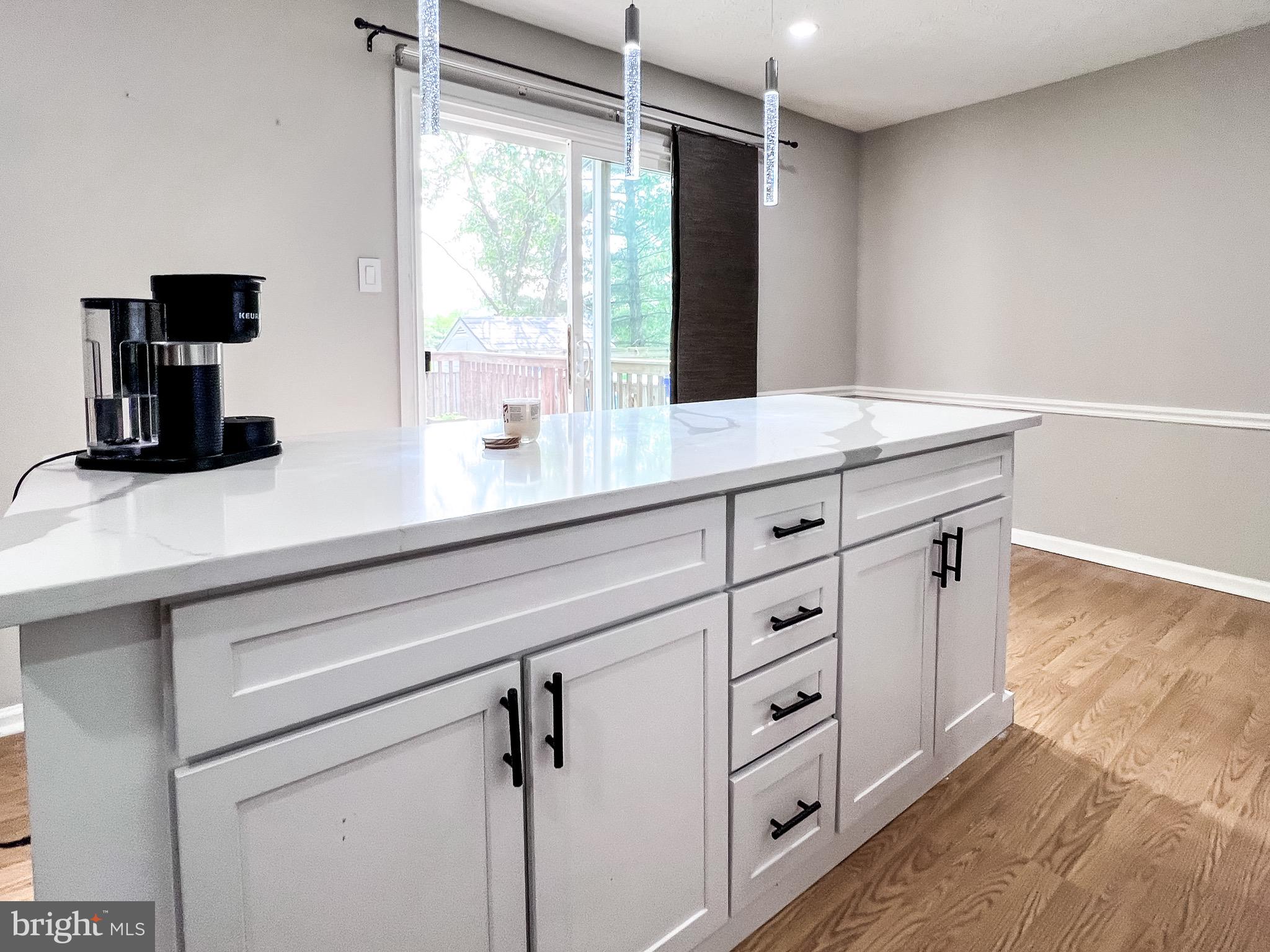 ROBIN MEADOWS - Residential