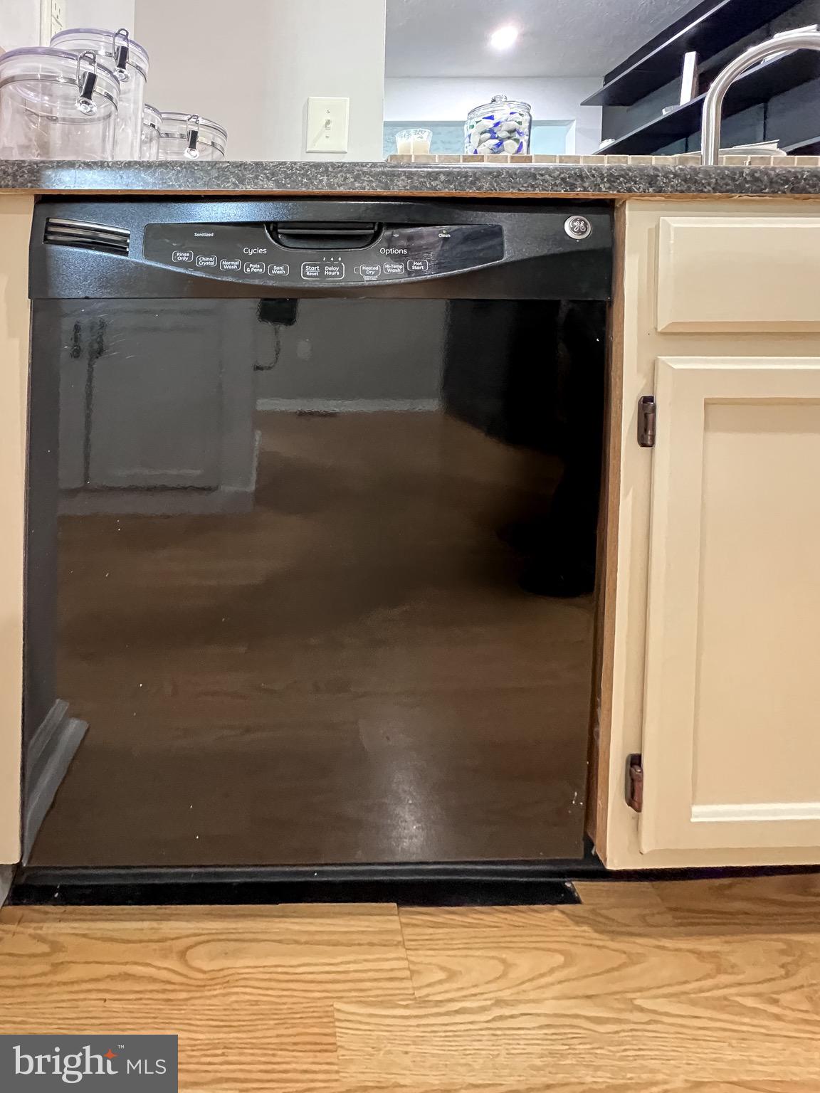 ROBIN MEADOWS - Residential