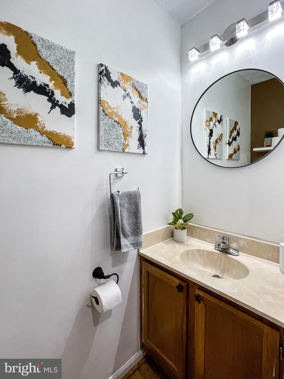 ROBIN MEADOWS - Residential