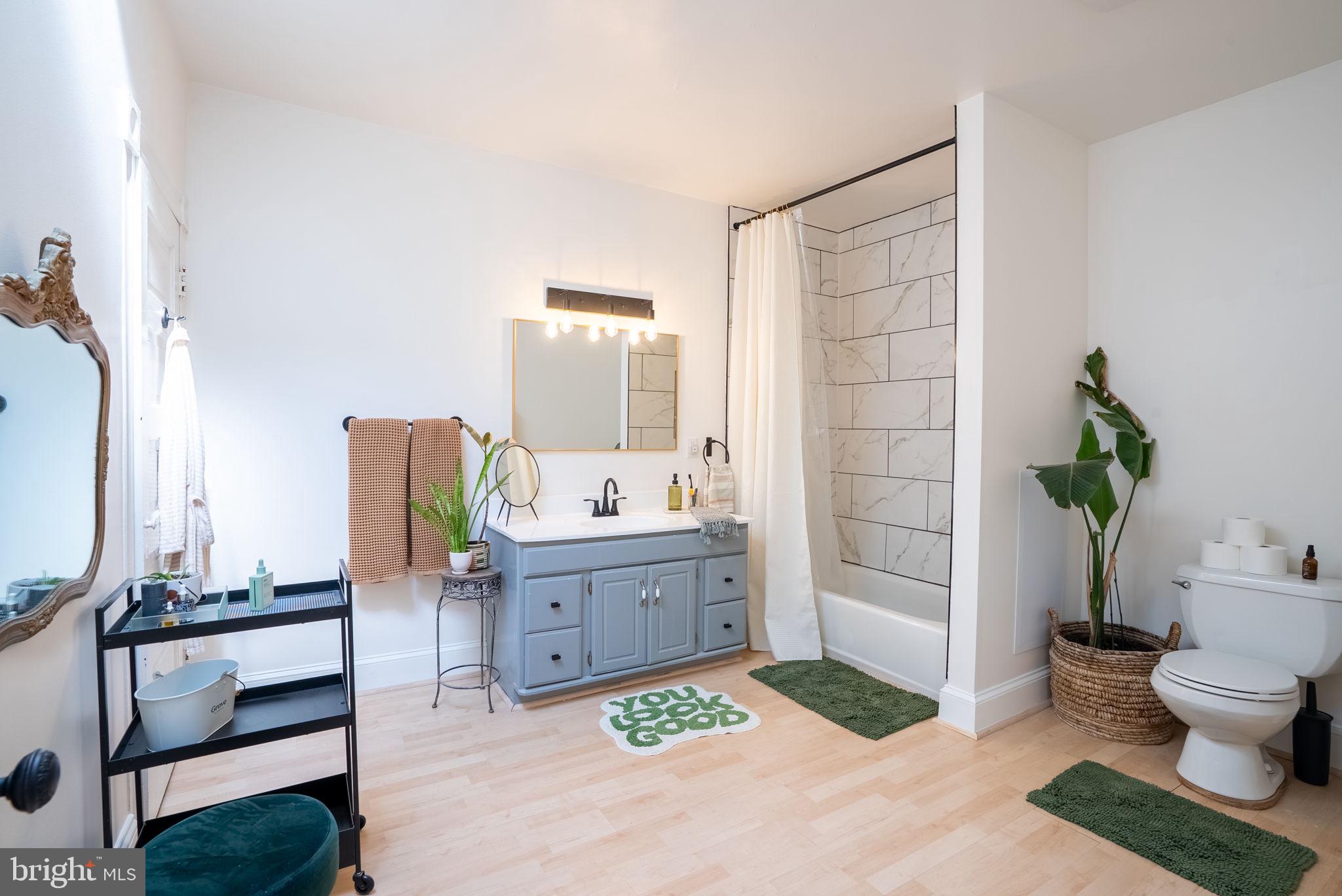 602 W 33RD STREET