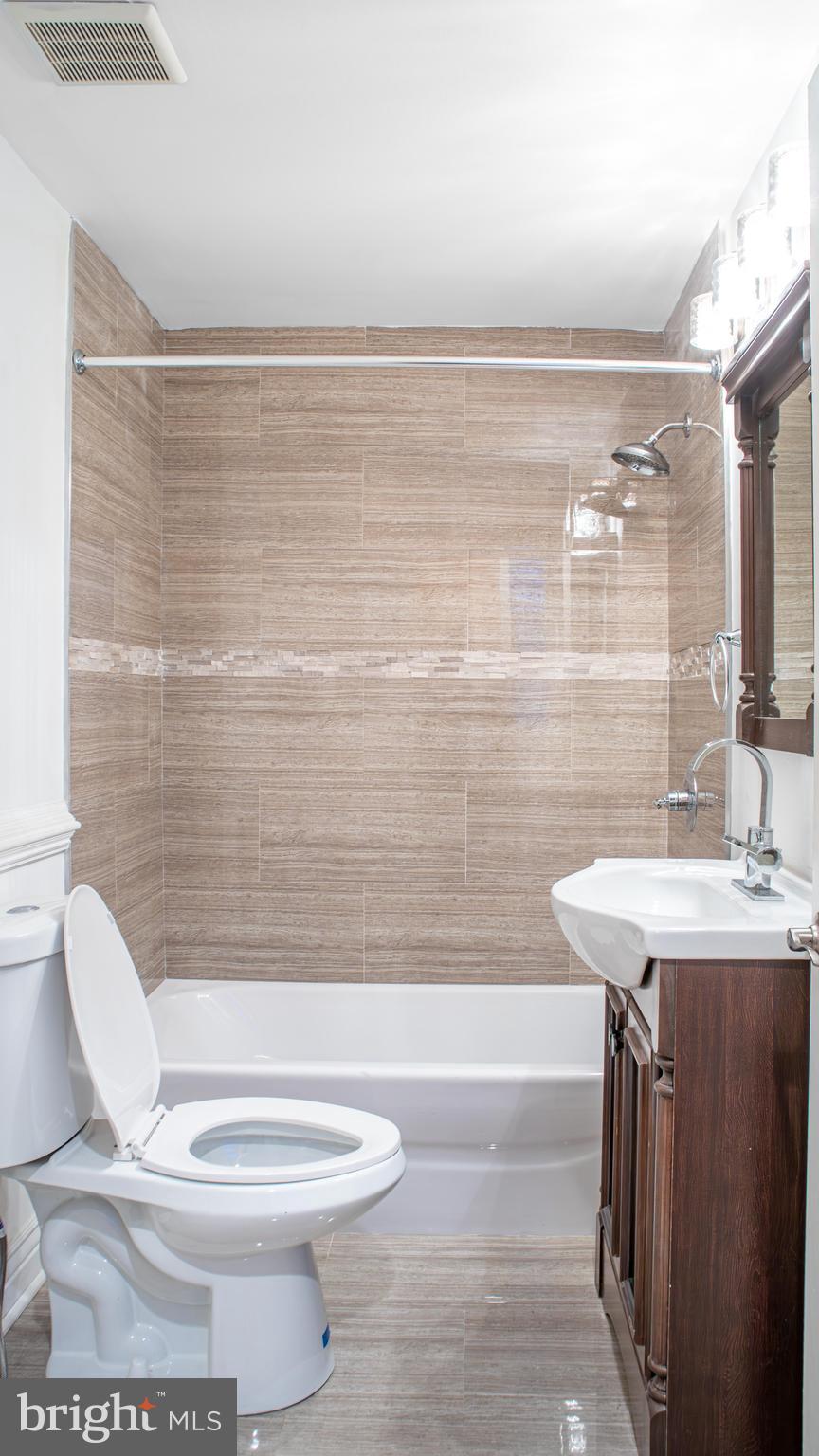 WASHINGTON SQ WEST - Residential Lease