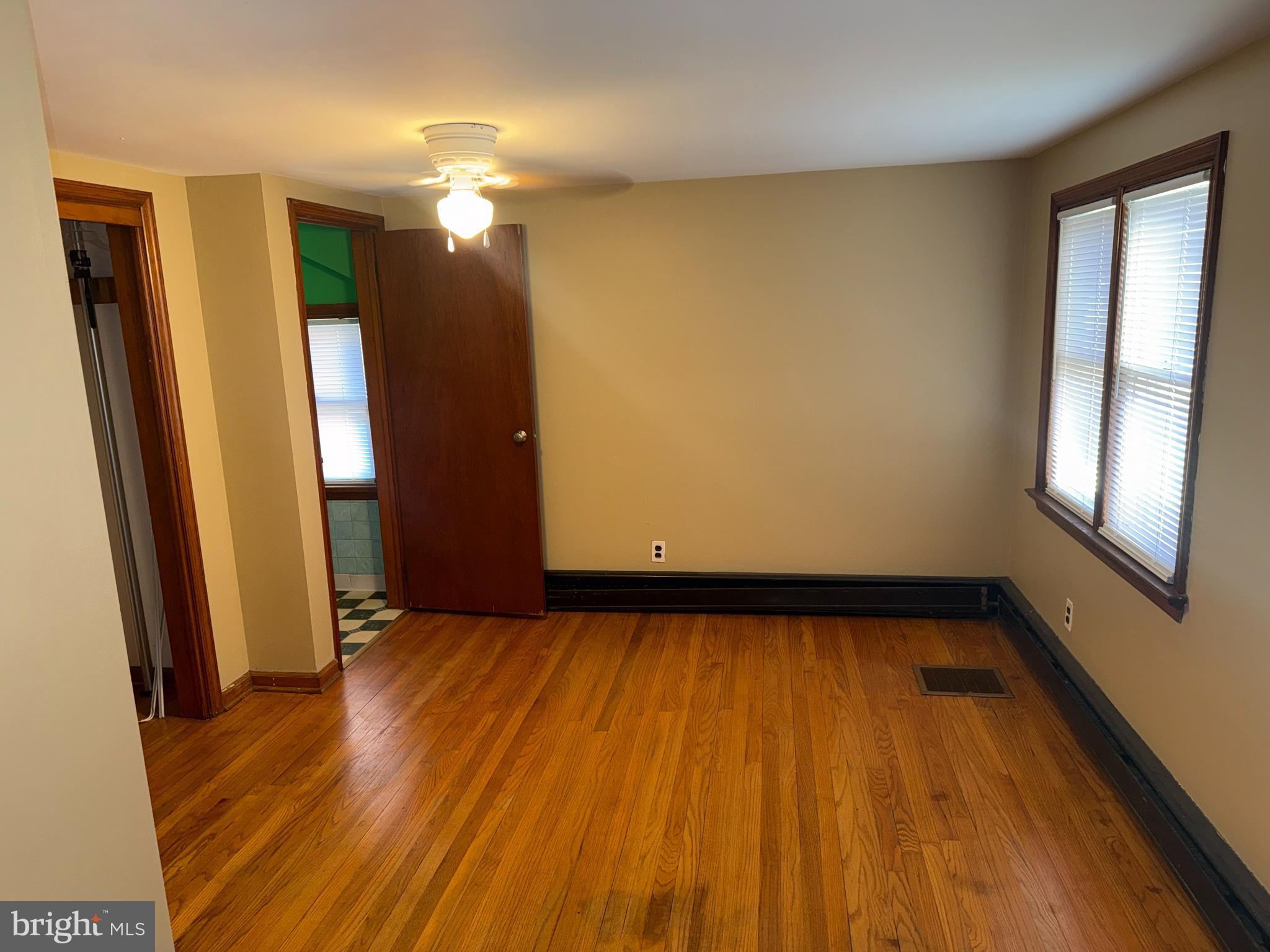 LESTER - Residential