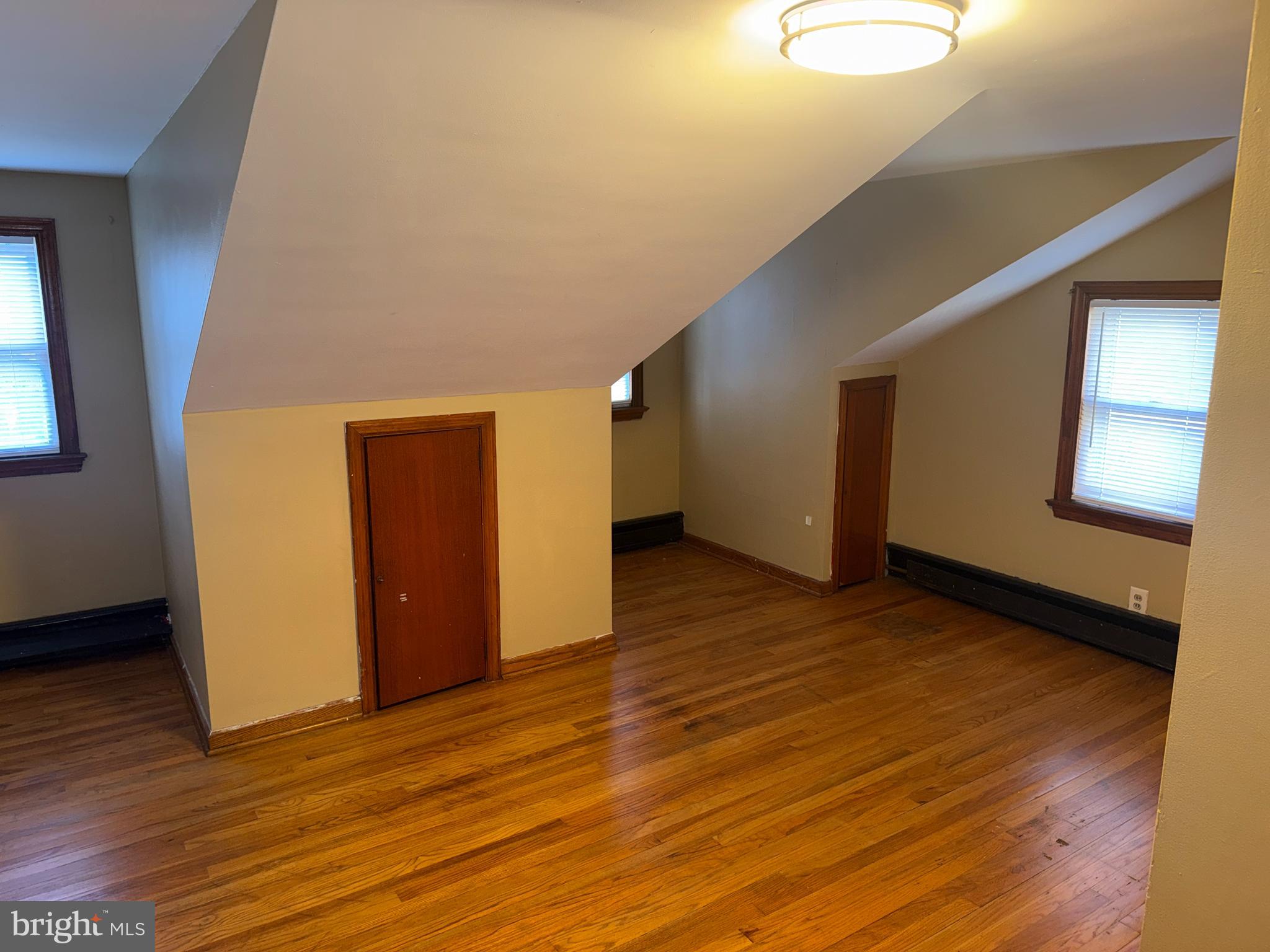 LESTER - Residential