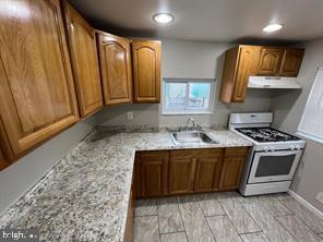 EAST KENSINGTON - Residential Lease