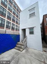 EAST KENSINGTON - Residential Lease