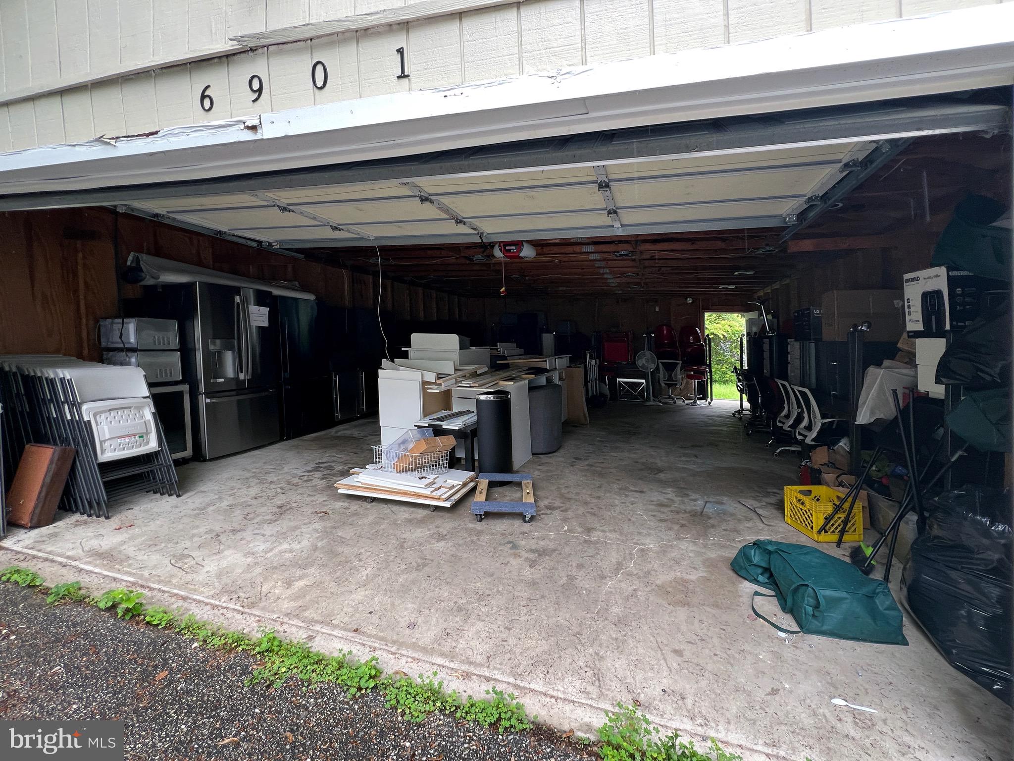 GLENDALE - Commercial Lease