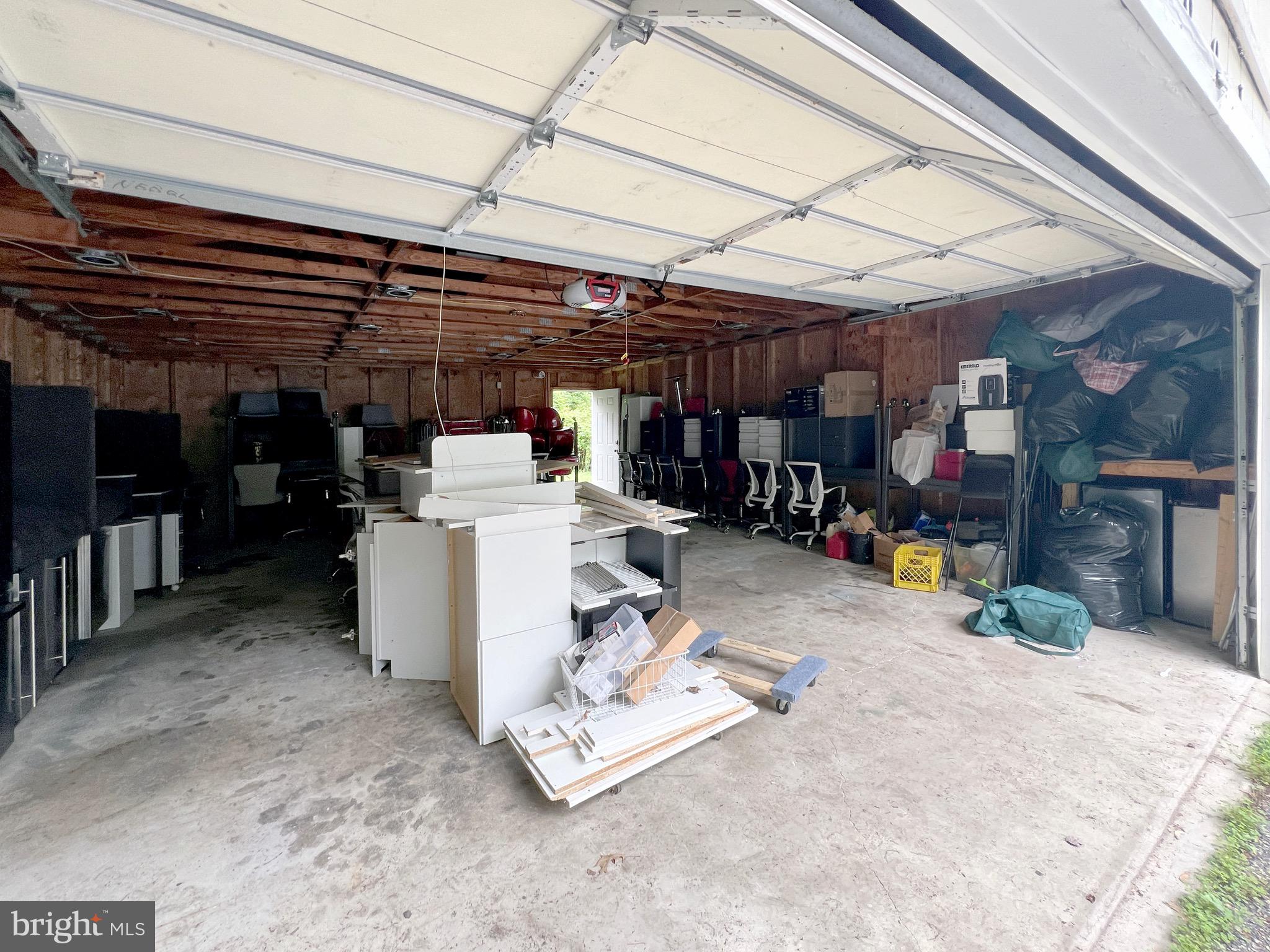 GLENDALE - Commercial Lease