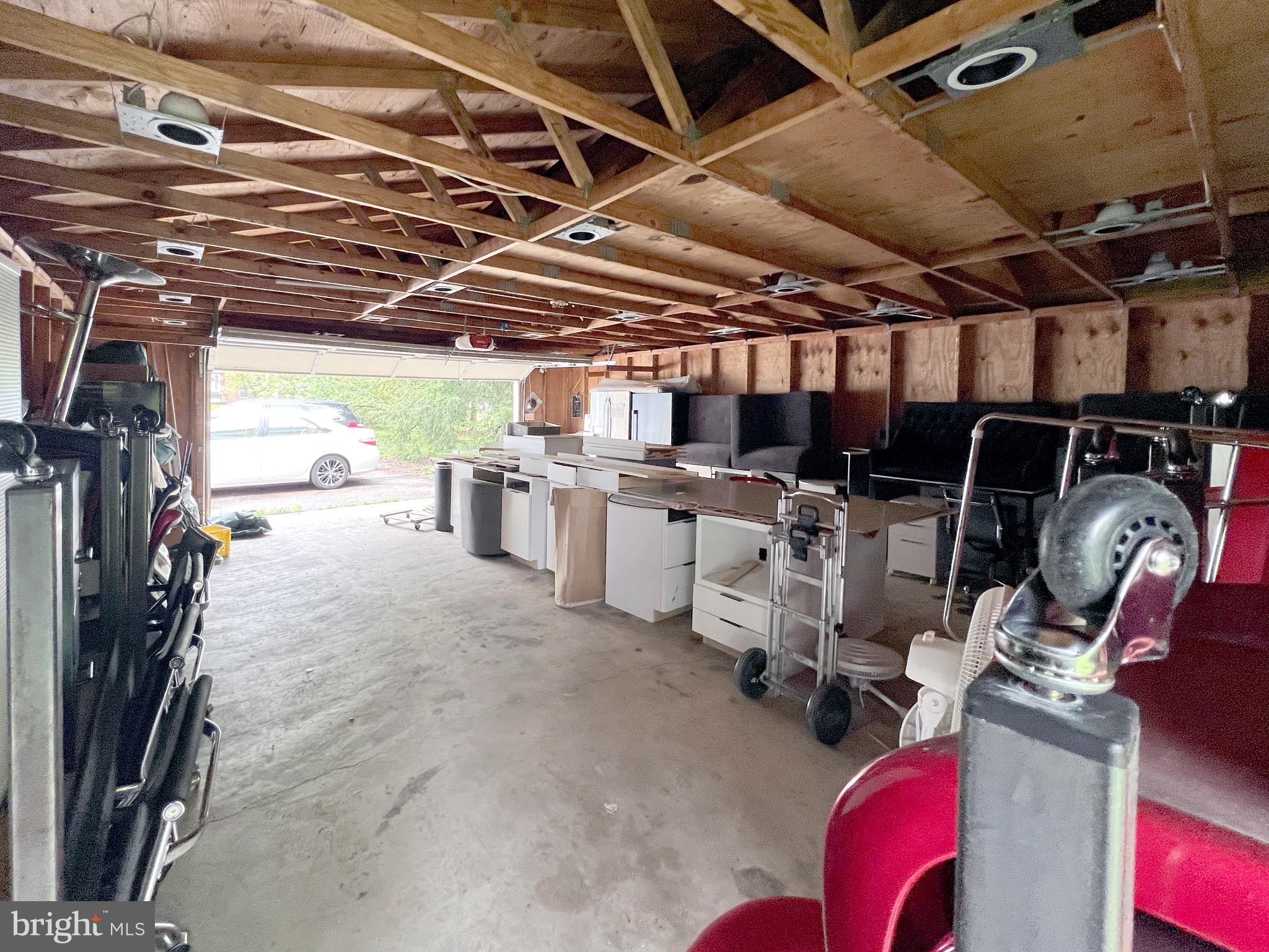 GLENDALE - Commercial Lease