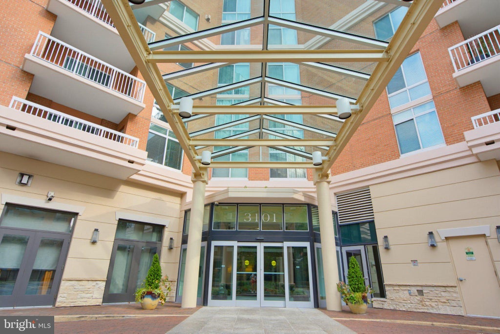 Photo of 3101 N Hampton Drive #704, ALEXANDRIA, VA 22302 (MLS # VAAX2066656)