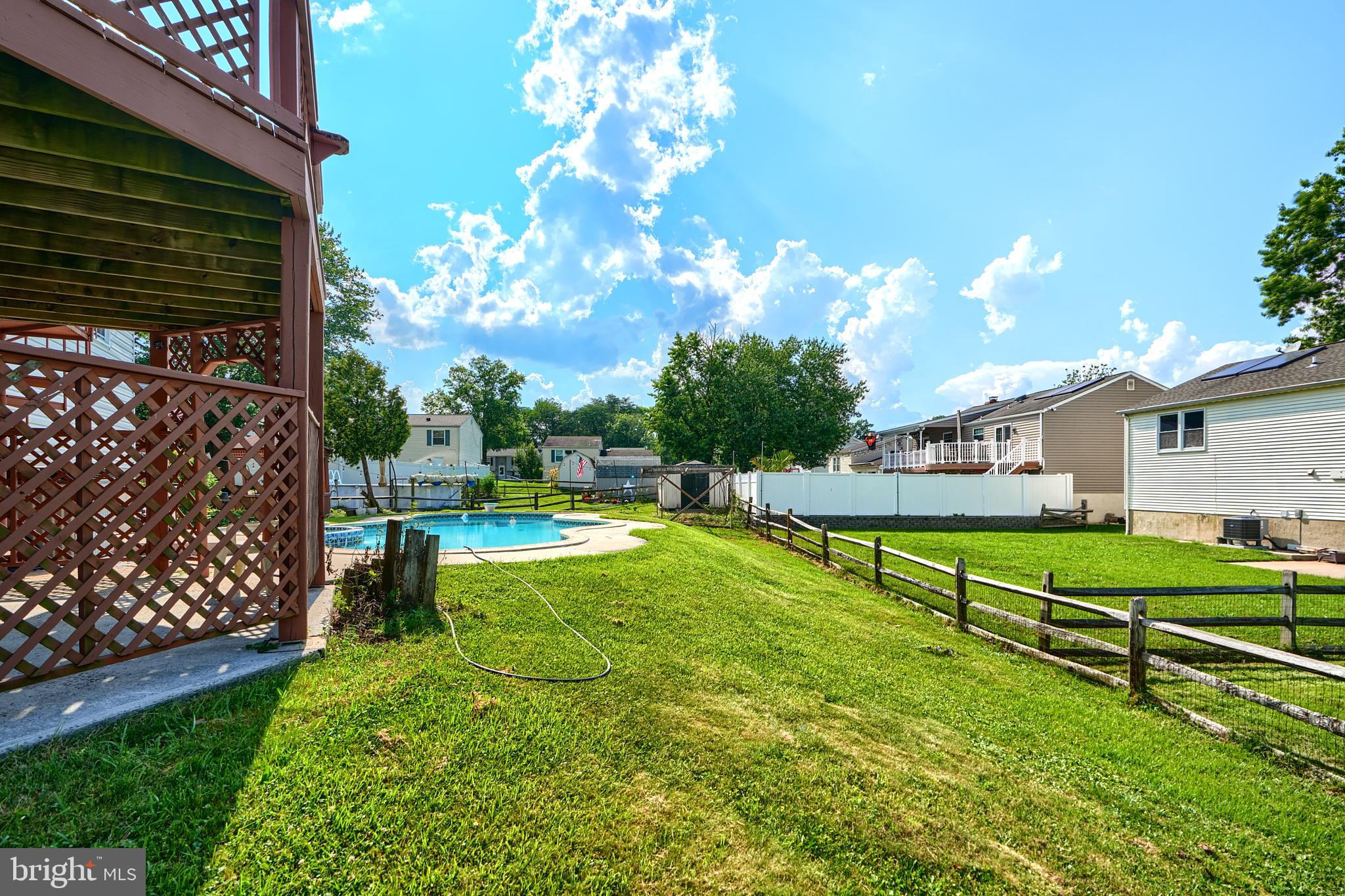 NOTTINGHAM WOODS - Residential