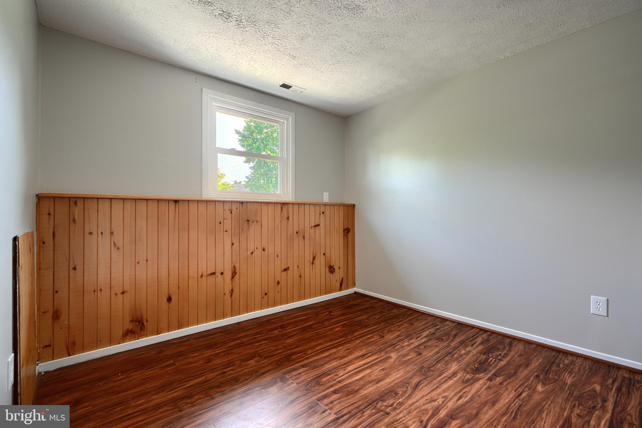 NOTTINGHAM WOODS - Residential