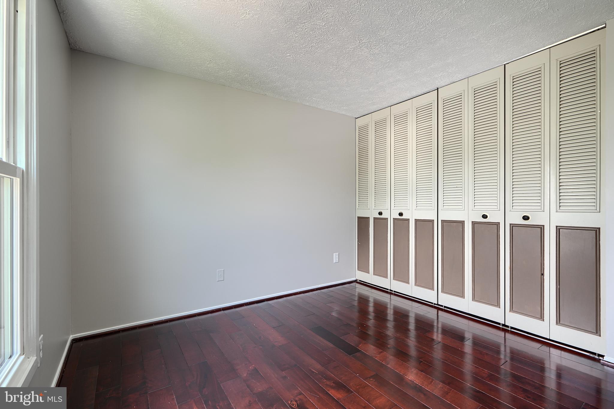 NOTTINGHAM WOODS - Residential