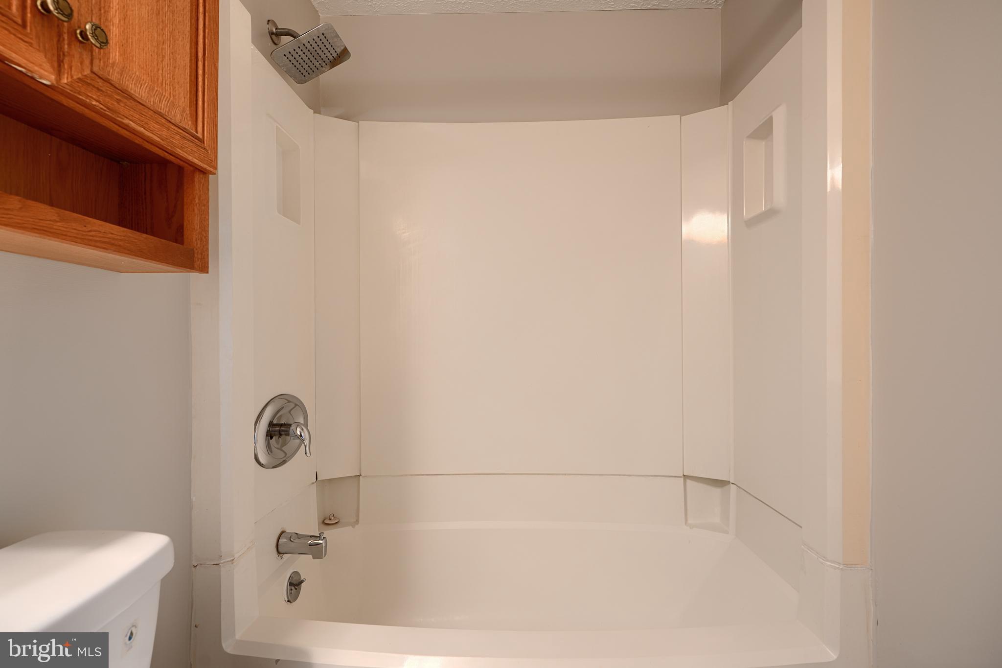 NOTTINGHAM WOODS - Residential