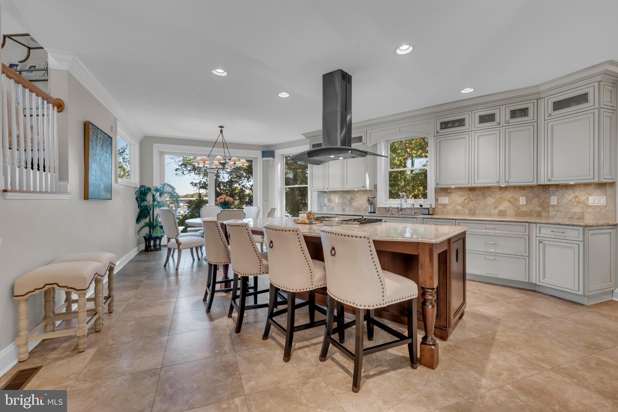 ADMIRAL HEIGHTS - Residential