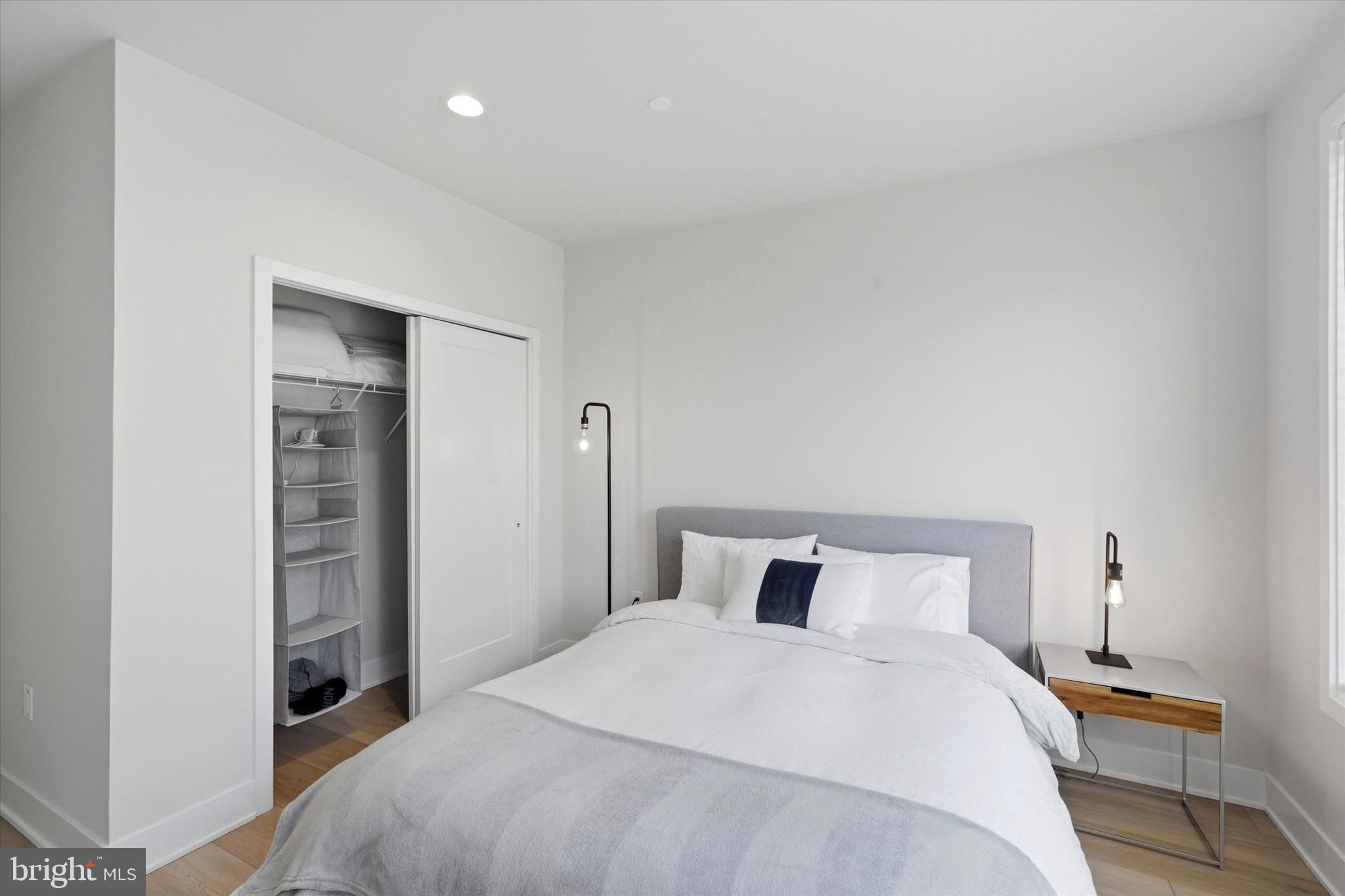 PHILADELPHIA - Residential