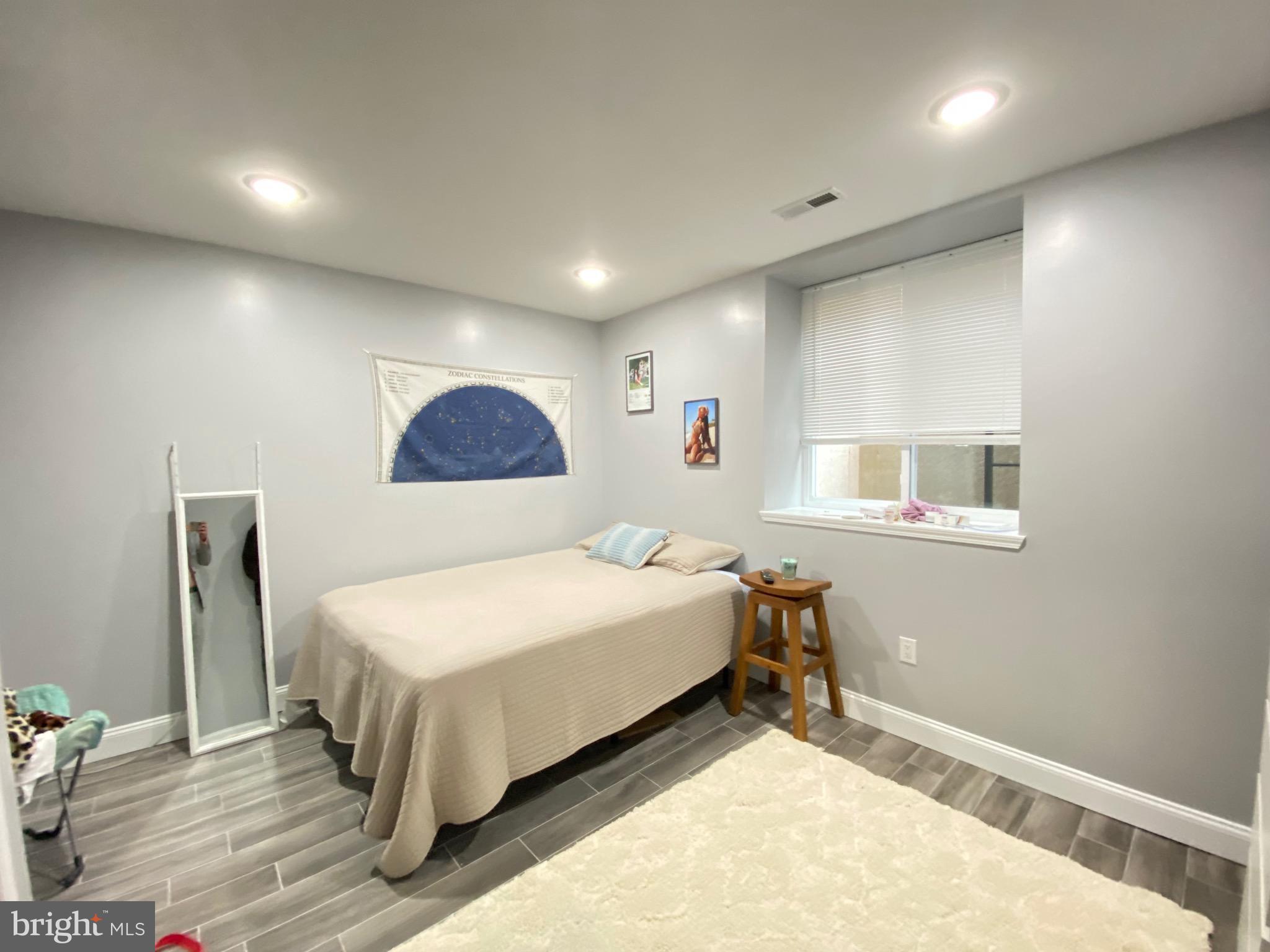 TEMPLE UNIVERSITY - Residential Lease