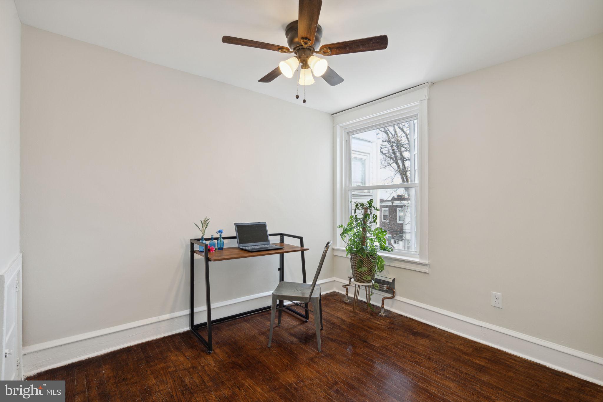 PHILADELPHIA (NORTHWEST) - Residential