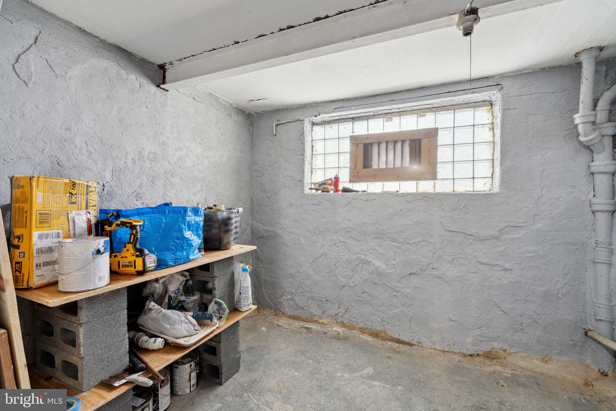 PHILADELPHIA (NORTHWEST) - Residential