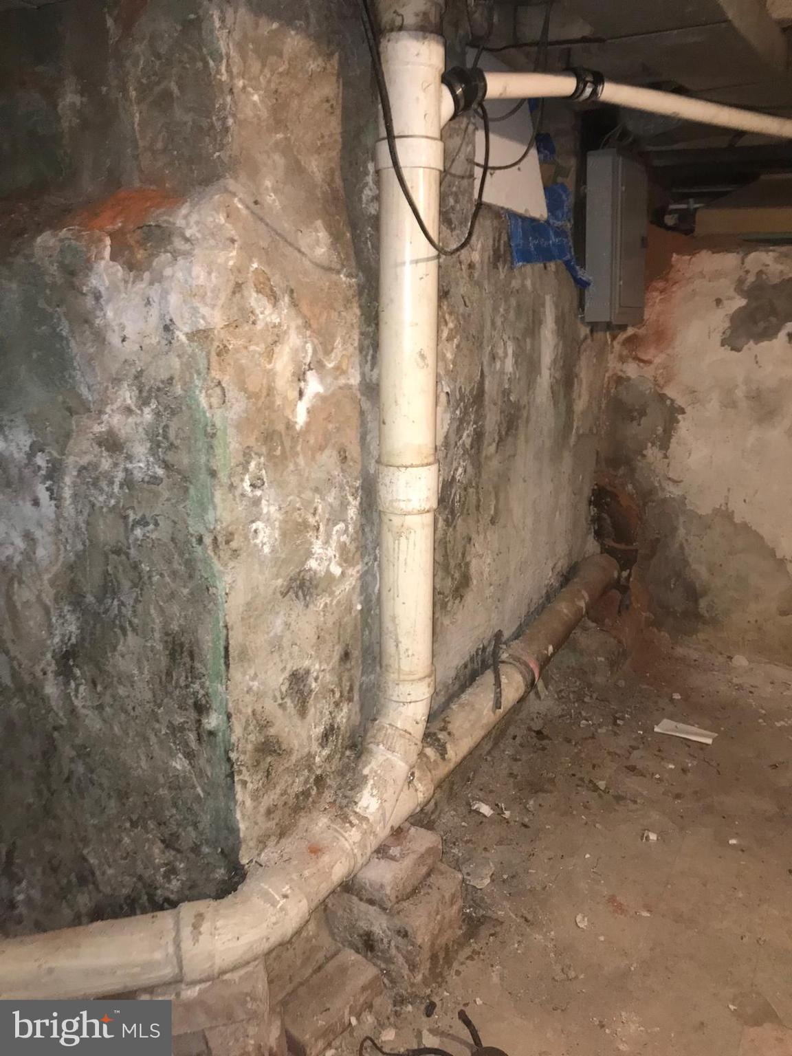 ELMWOOD PARK - Residential