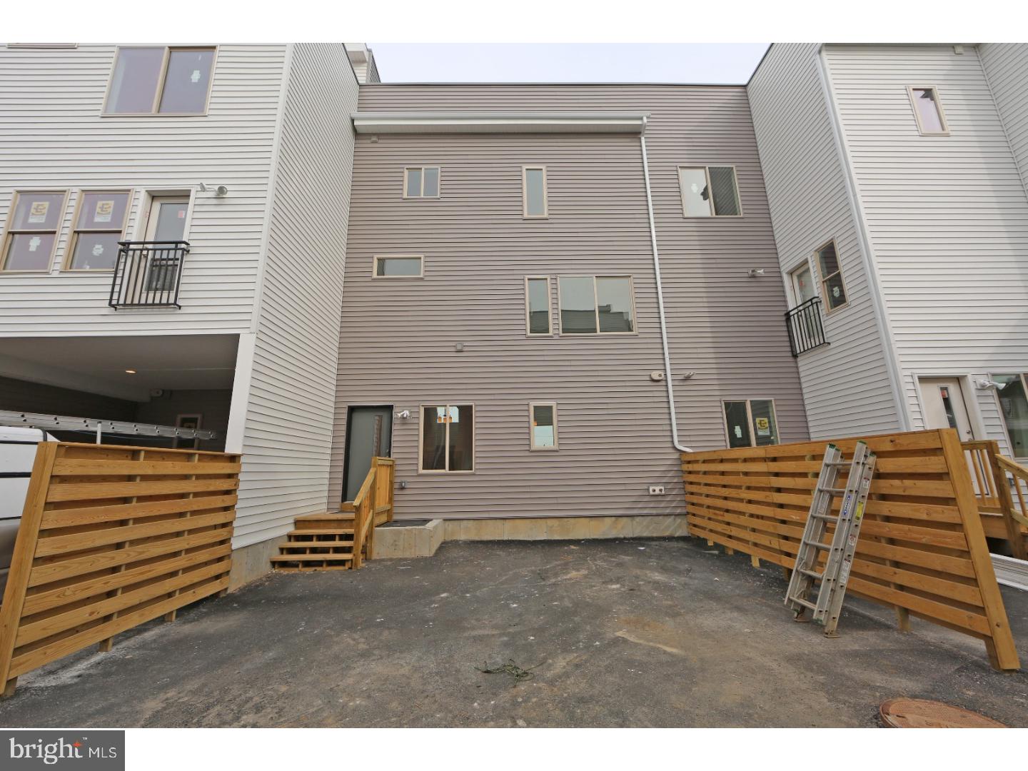 FISHTOWN - Residential Lease
